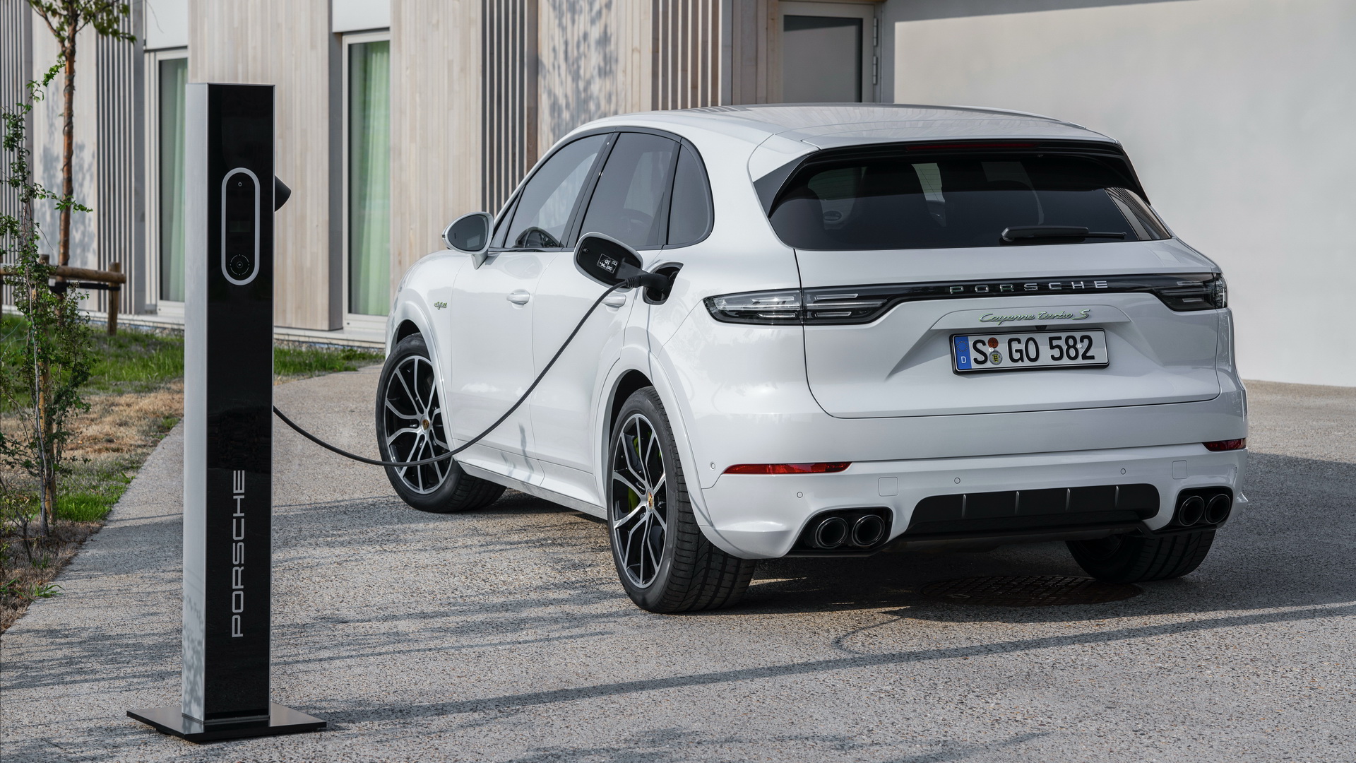 Believe It Or Not, Porsche Has Rolled Out Its 1 Millionth Cayenne