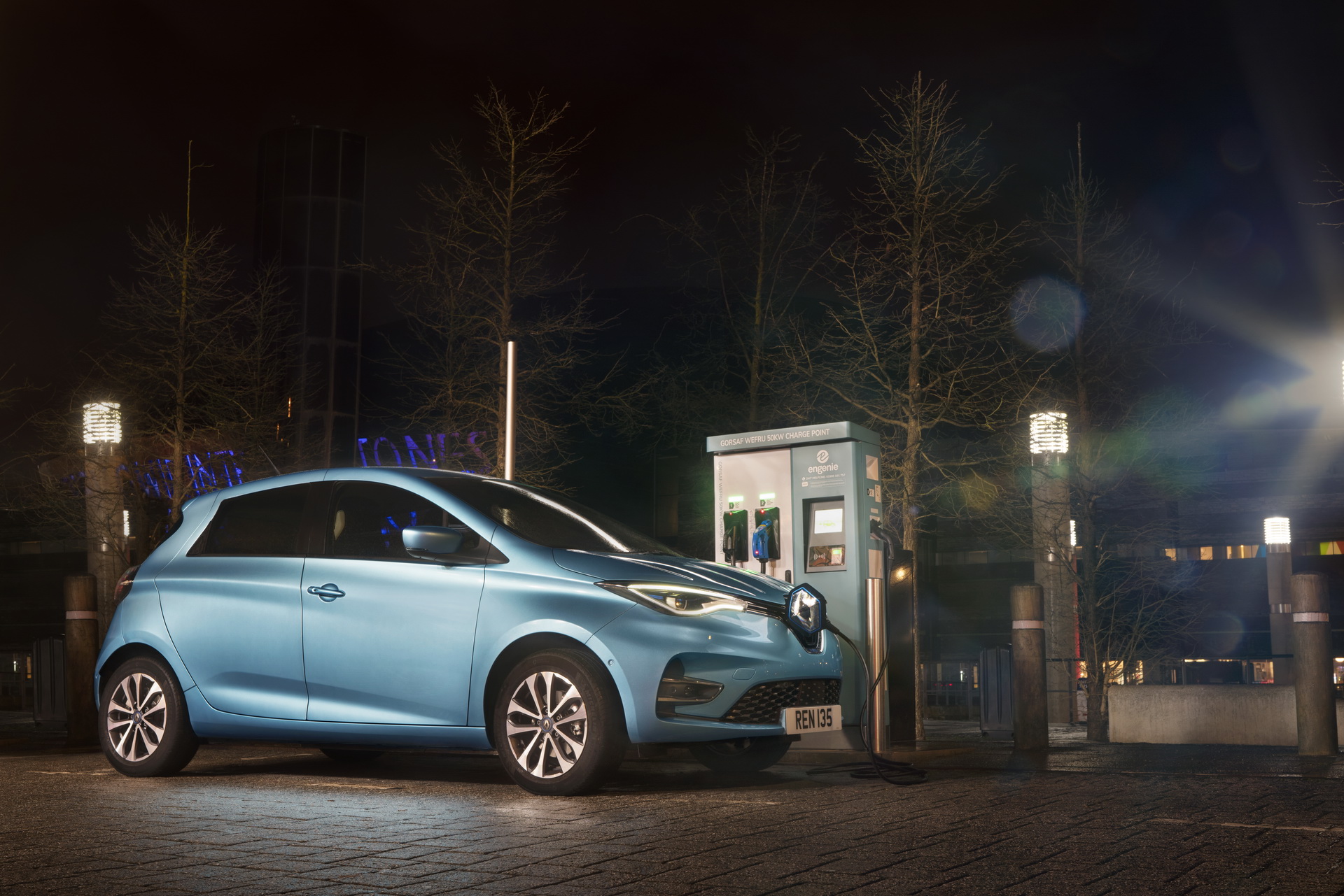 Renault Zoe Is Europe’s Best-Selling EV With More Than 84,000 Units Delivered Year-to-Date