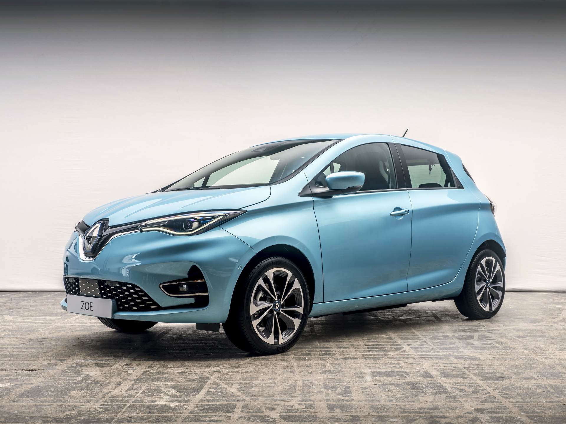 Renault Zoe Is Europe’s Best-Selling EV With More Than 84,000 Units Delivered Year-to-Date