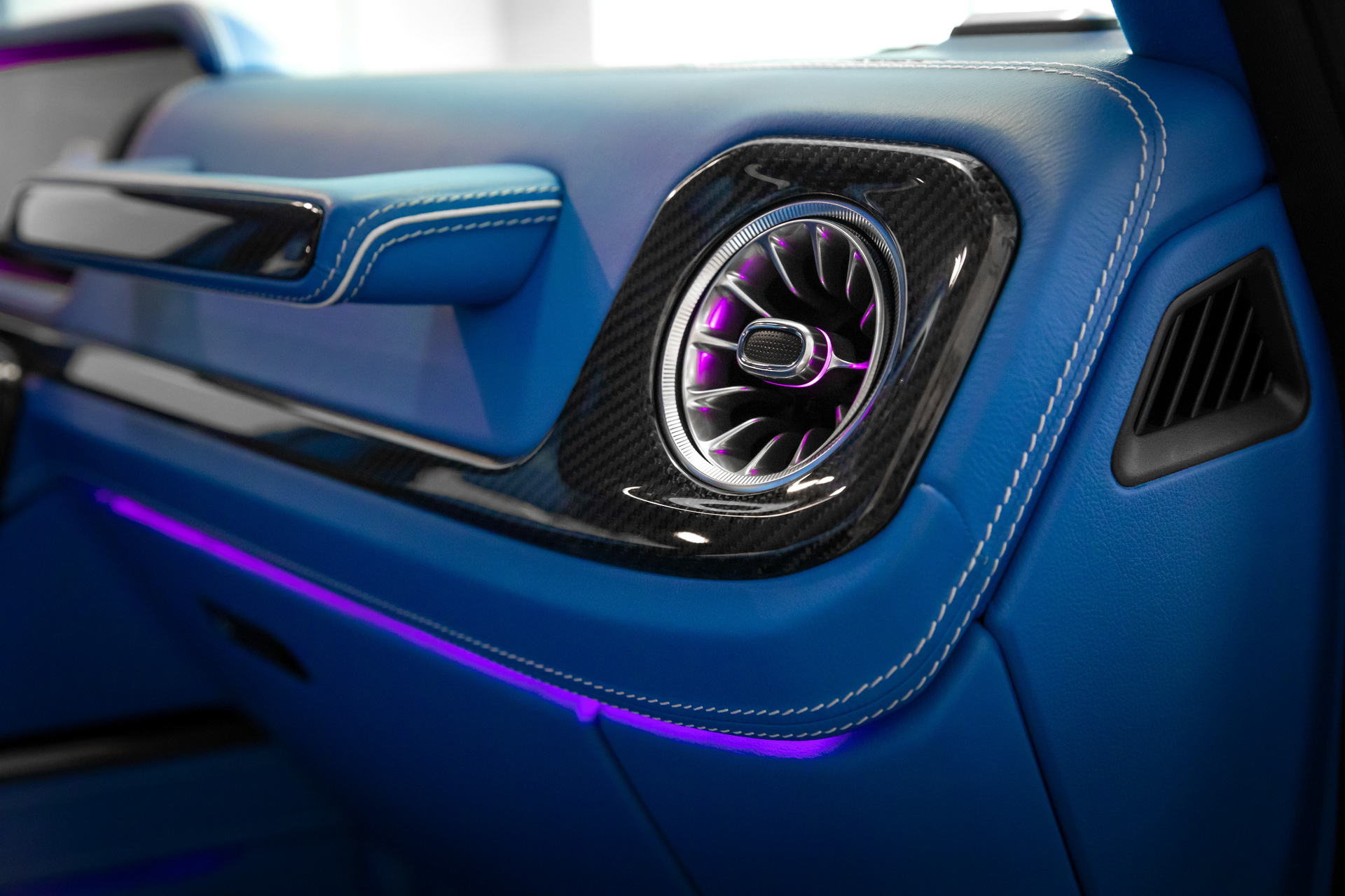 This Tuner Believes The Mercedes G-Class Doesn’t Have Enough LEDs Inside