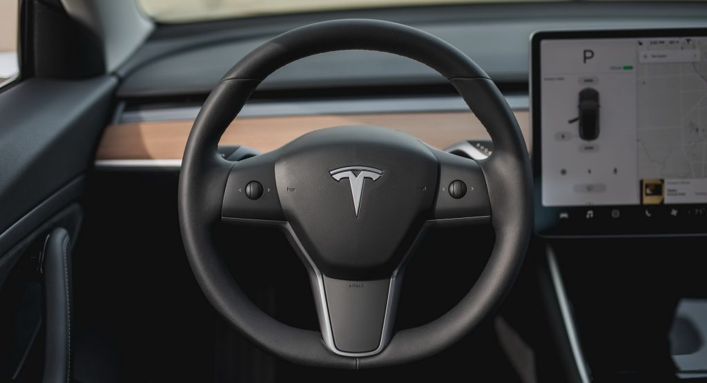  Tesla Offering Three Months Full Self-Driving Package For Free