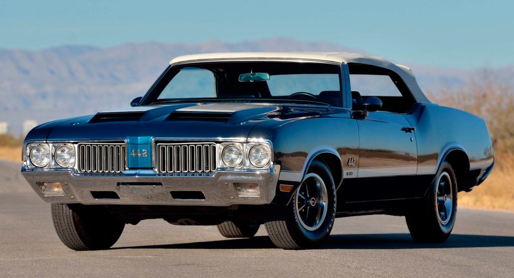 Buy This Oldsmobile 442 W 30 Convertible And Hear 7 5 Liters Of American Muscle Sing Carscoops