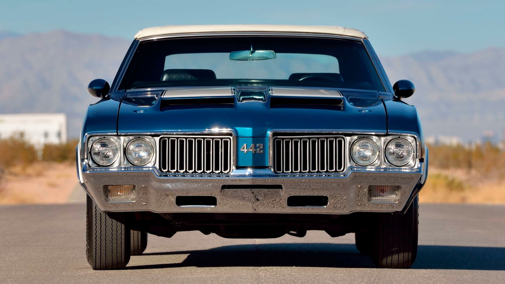 Buy This Oldsmobile 442 W 30 Convertible And Hear 7 5 Liters Of American Muscle Sing Carscoops