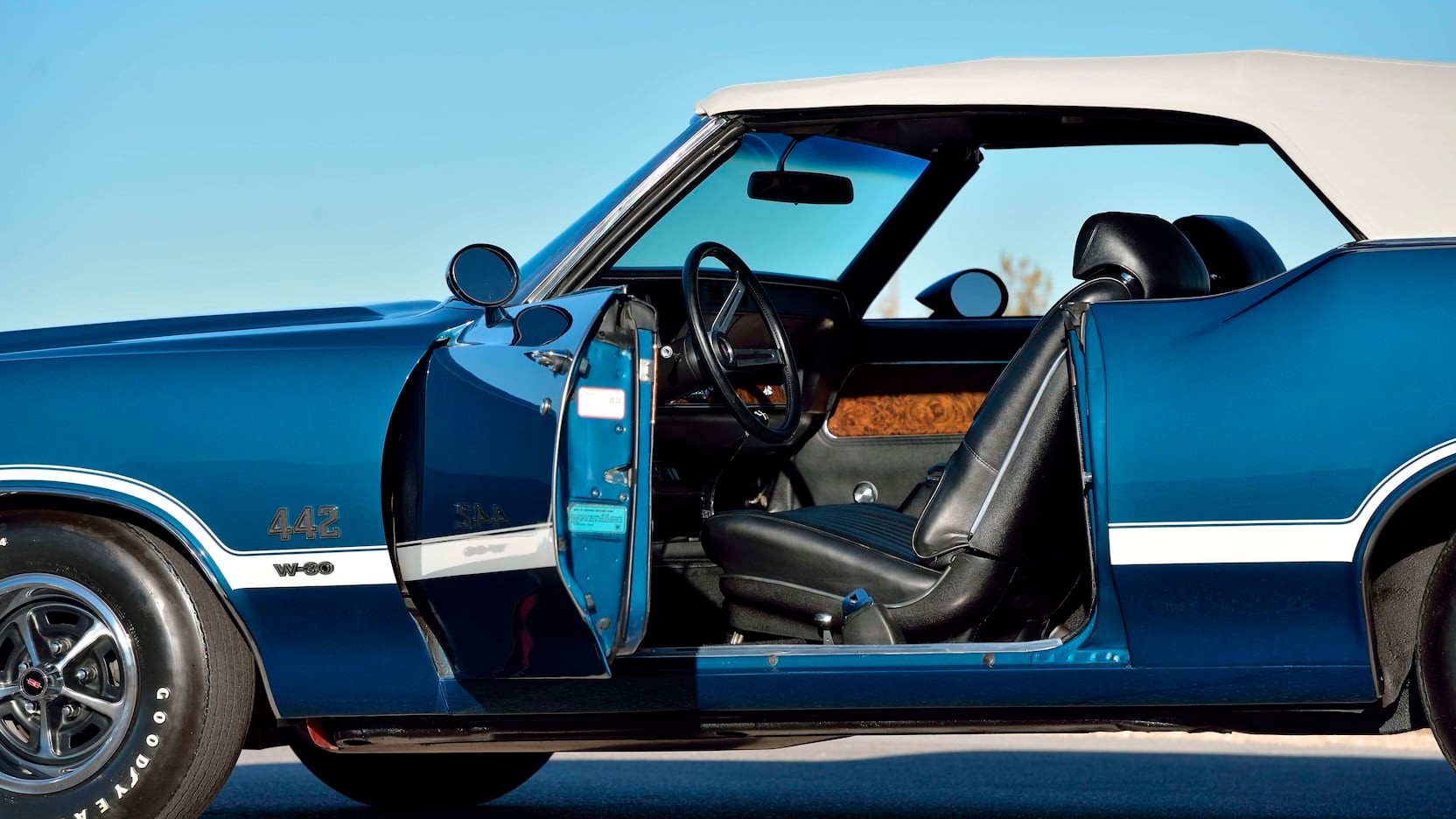 Buy This Oldsmobile 442 W-30 Convertible And Hear 7.5-Liters Of American Muscle Sing