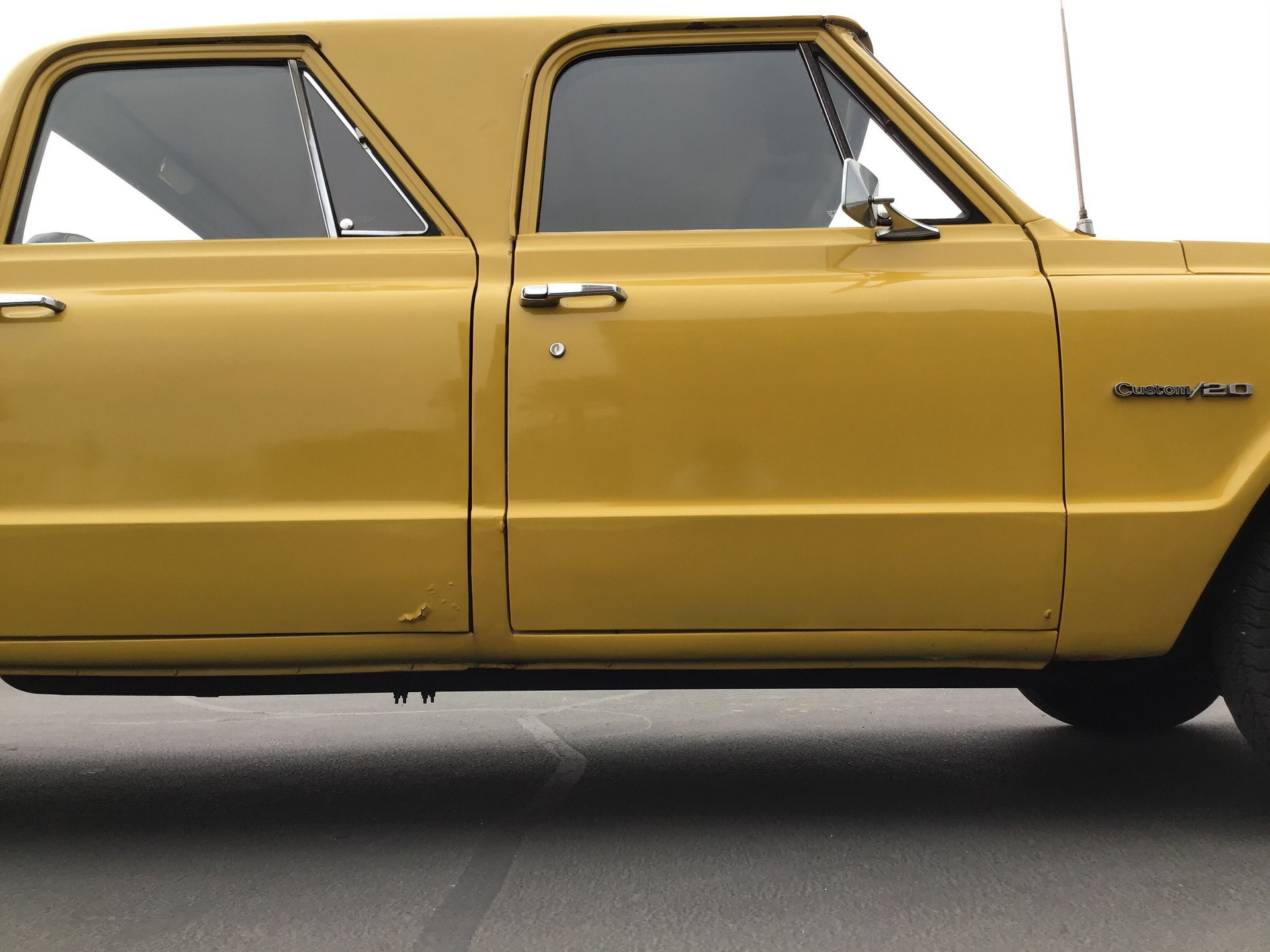 Something About This ’72 Chevy C20 Crew Cab Conversion Seems Off, Doesn’t It