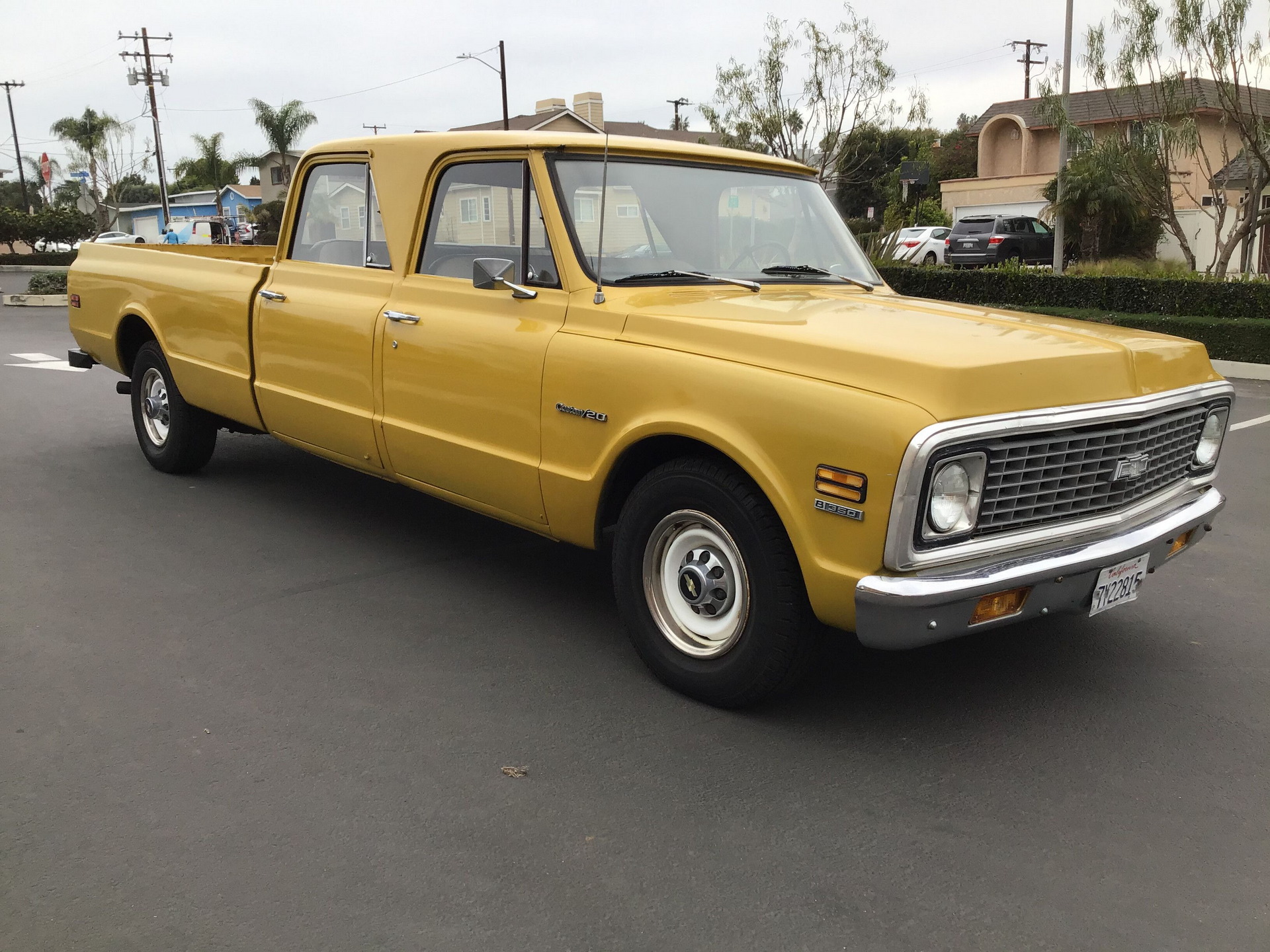 Something About This ’72 Chevy C20 Crew Cab Conversion Seems Off, Doesn’t It