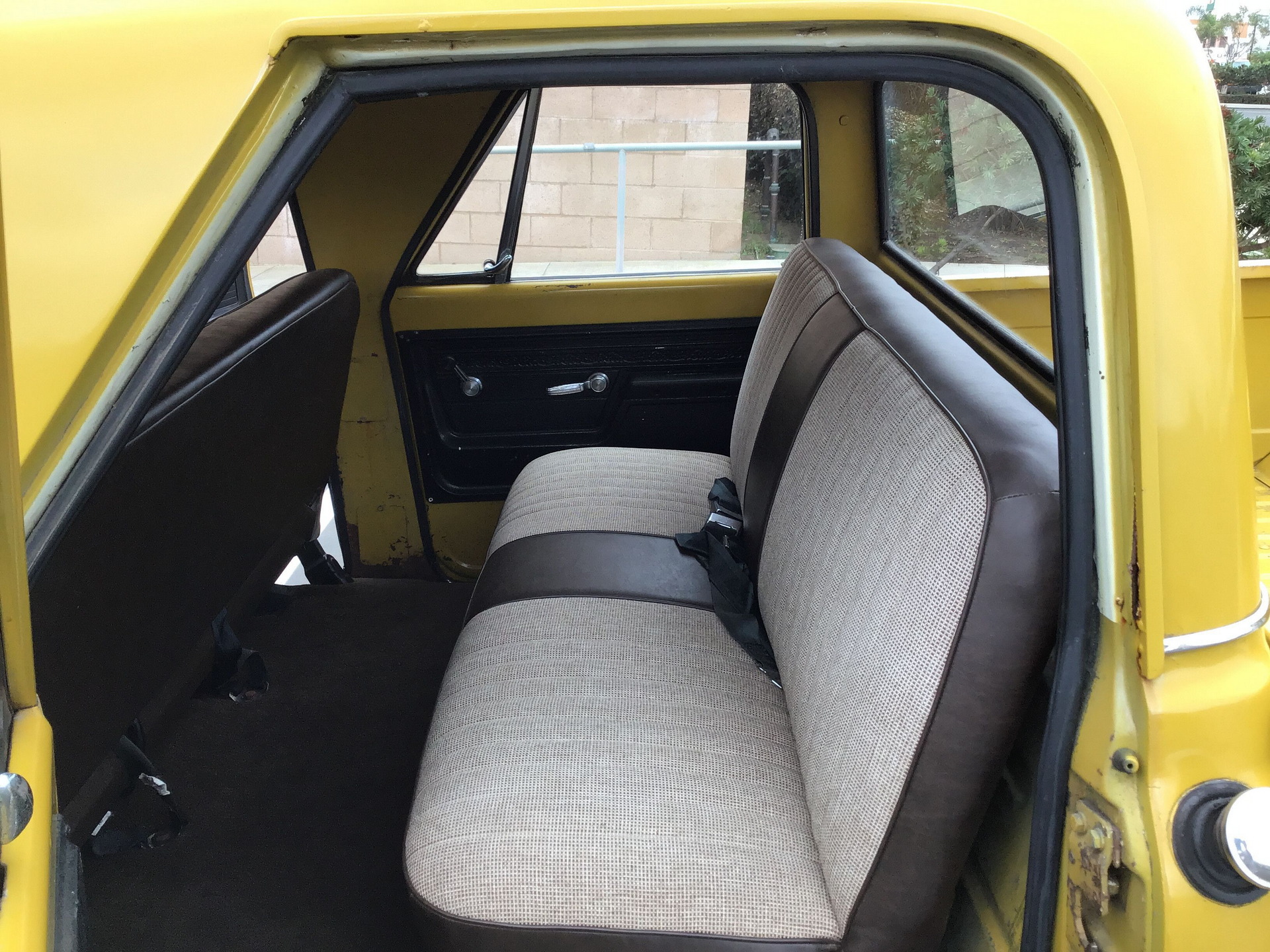 Something About This ’72 Chevy C20 Crew Cab Conversion Seems Off, Doesn’t It