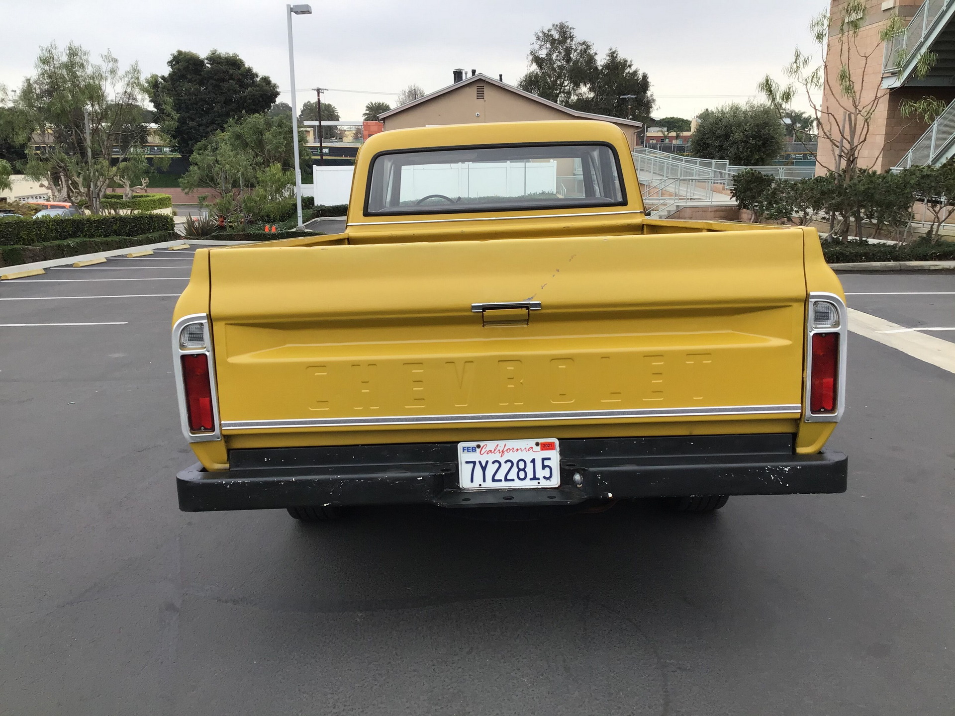 Something About This ’72 Chevy C20 Crew Cab Conversion Seems Off, Doesn’t It