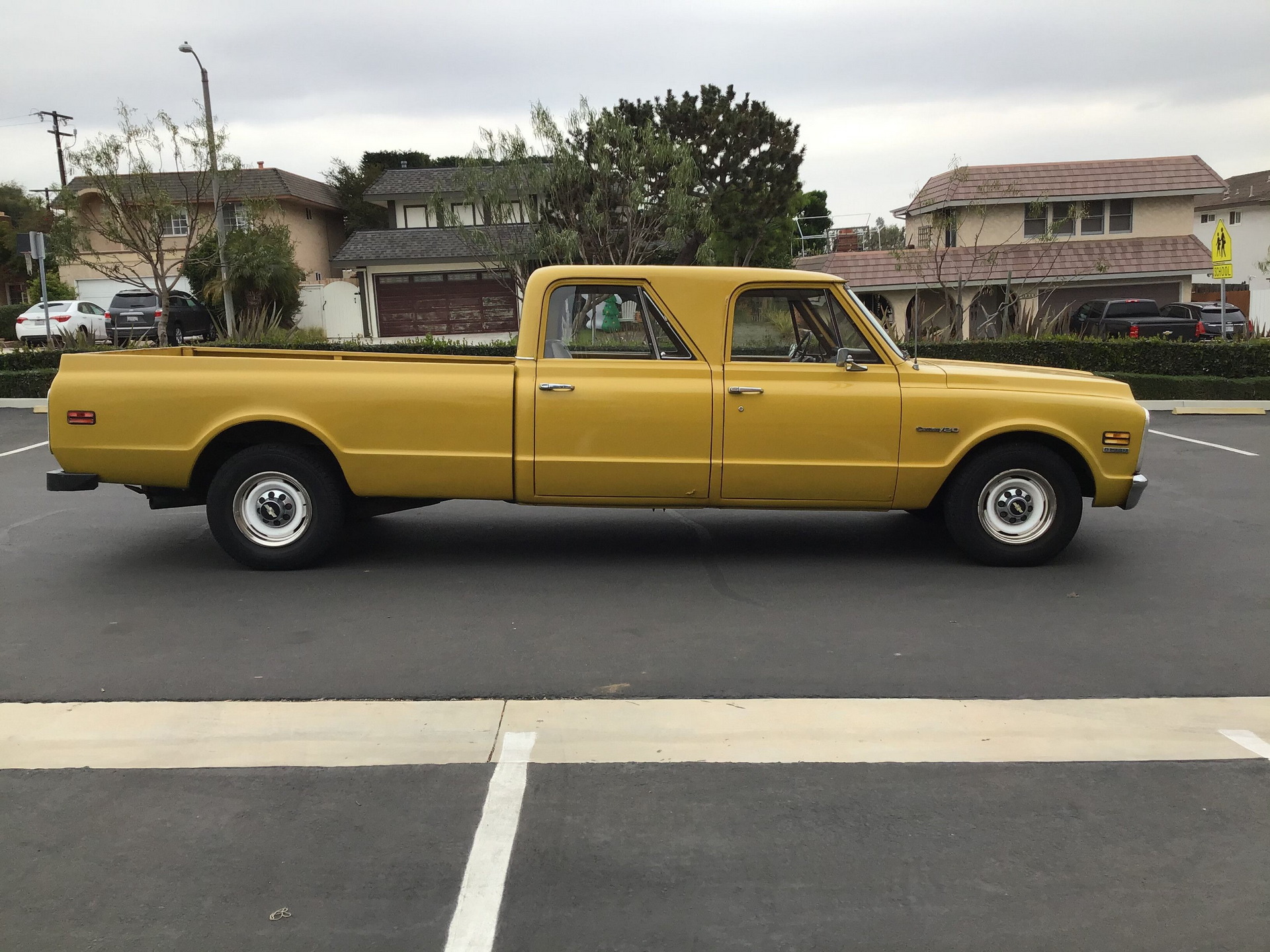 Something About This ’72 Chevy C20 Crew Cab Conversion Seems Off, Doesn’t It