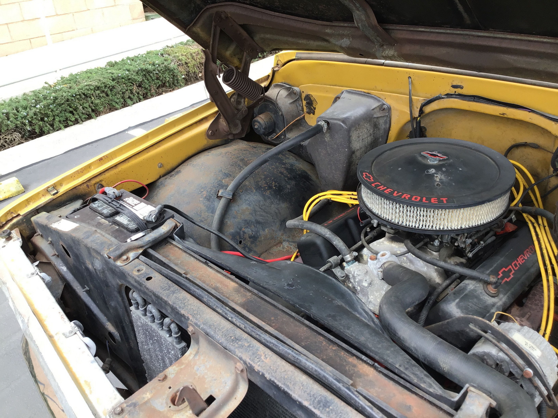 Something About This ’72 Chevy C20 Crew Cab Conversion Seems Off, Doesn’t It