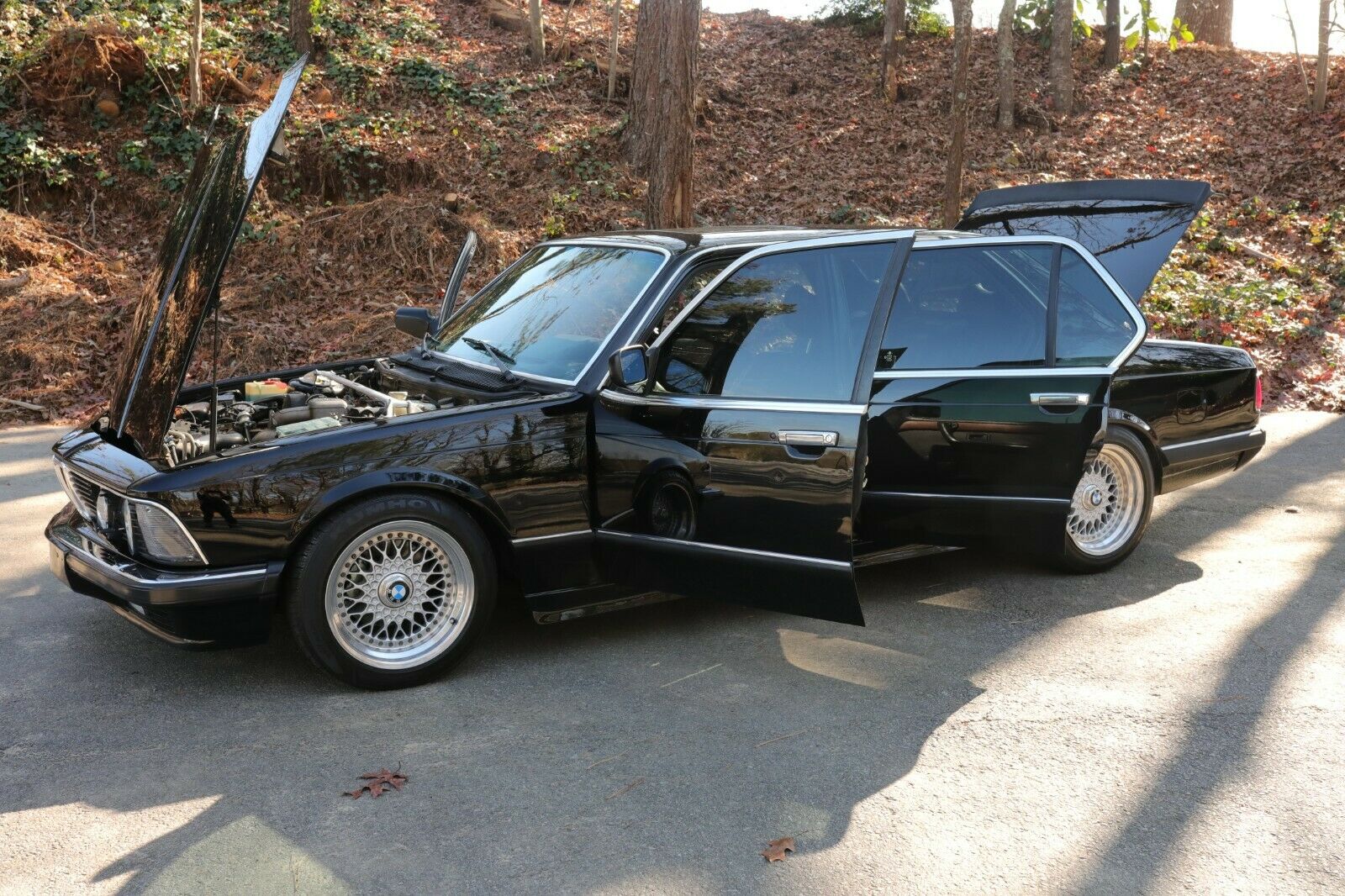 Let This Tastefully Modded ’84 Shark-Nosed 745i Remind You Why We Loved BMWs