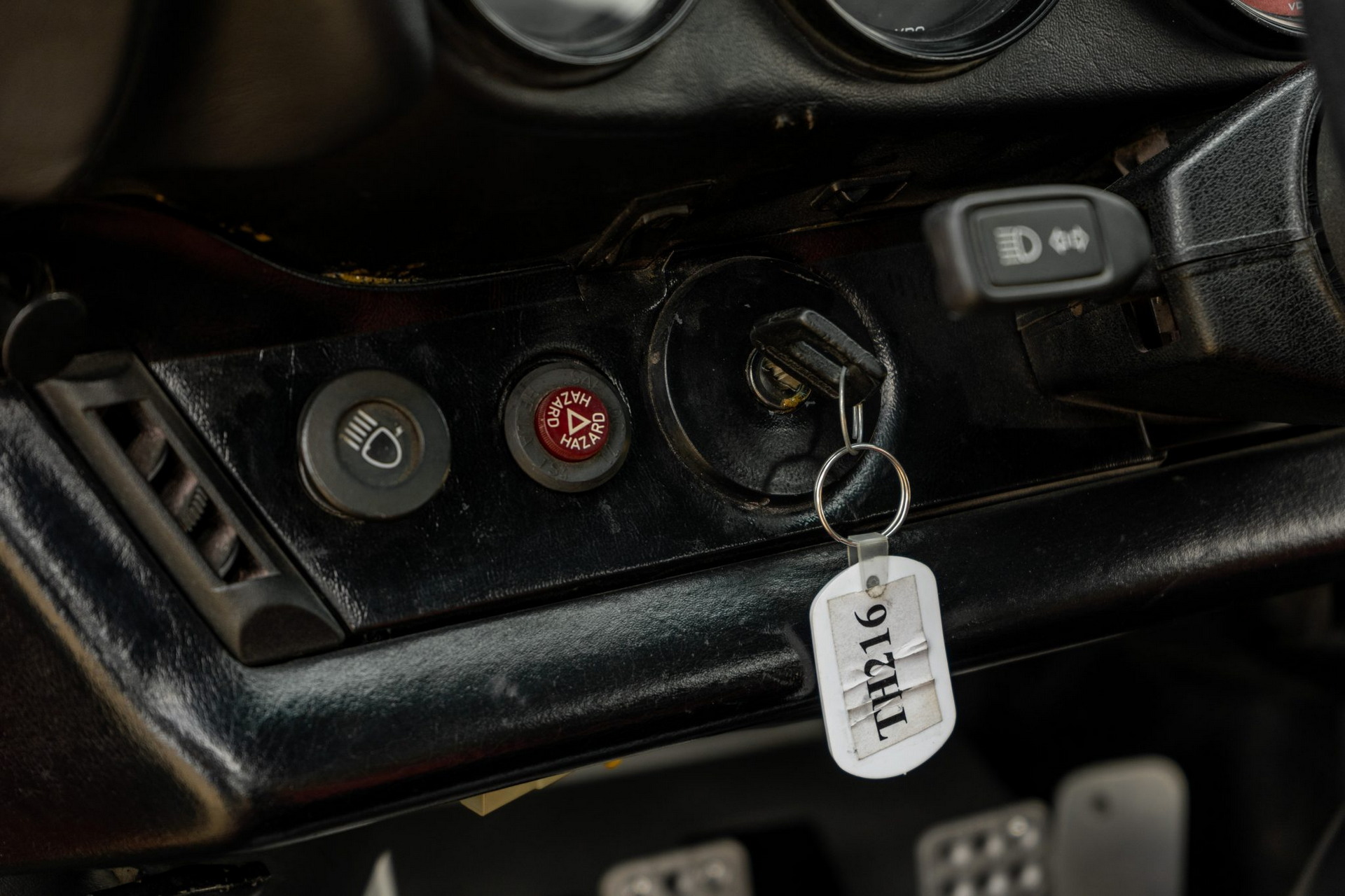 Live Out Your Safari Dreams With This Rally-Spec 1985 Porsche 911