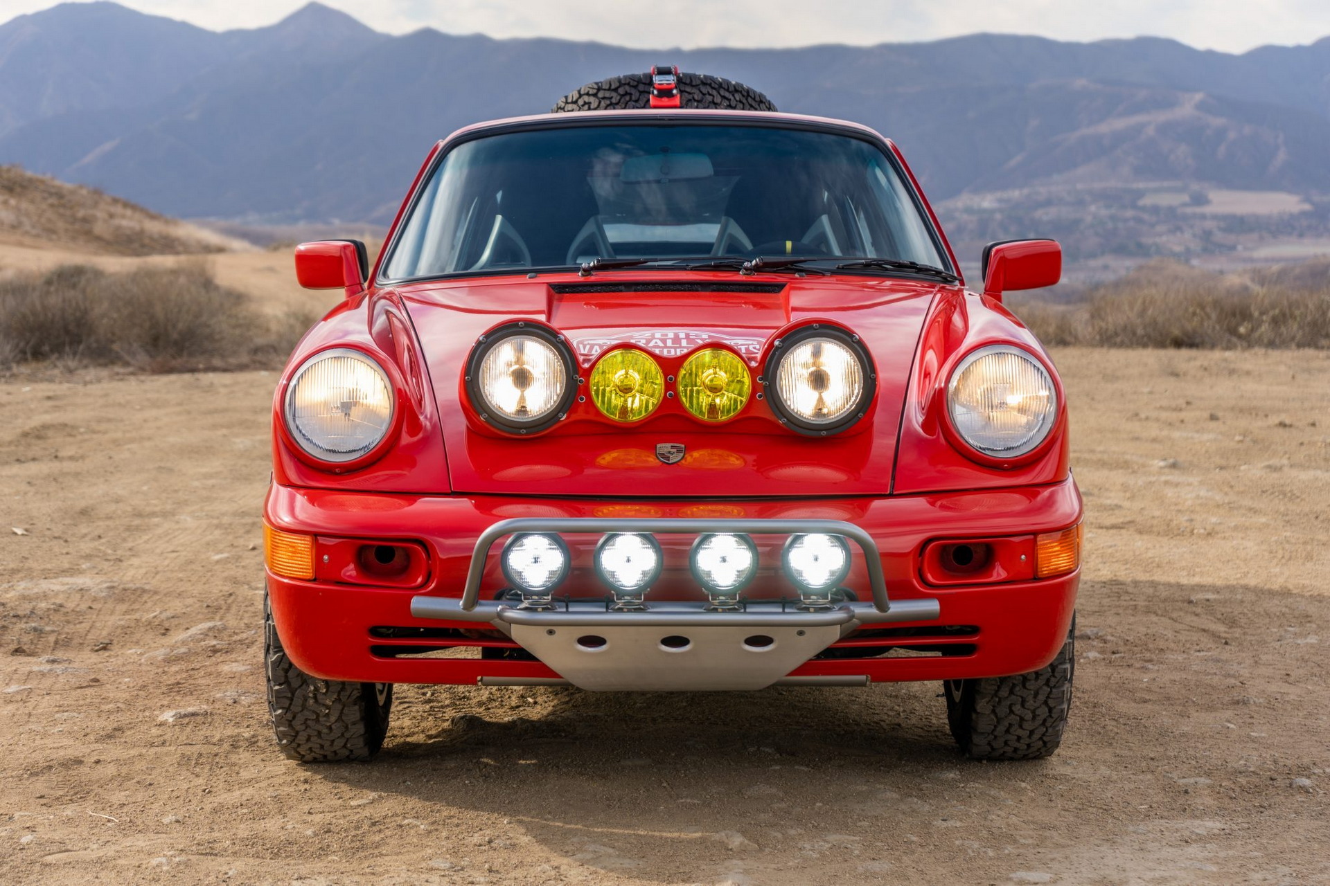 Live Out Your Safari Dreams With This Rally-Spec 1985 Porsche 911