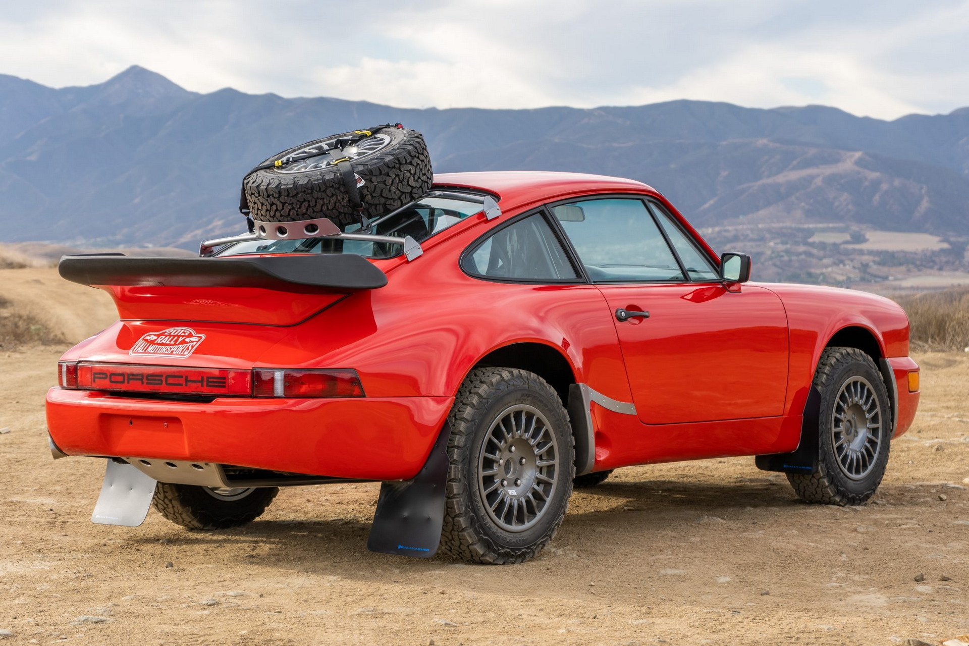 Live Out Your Safari Dreams With This Rally-Spec 1985 Porsche 911