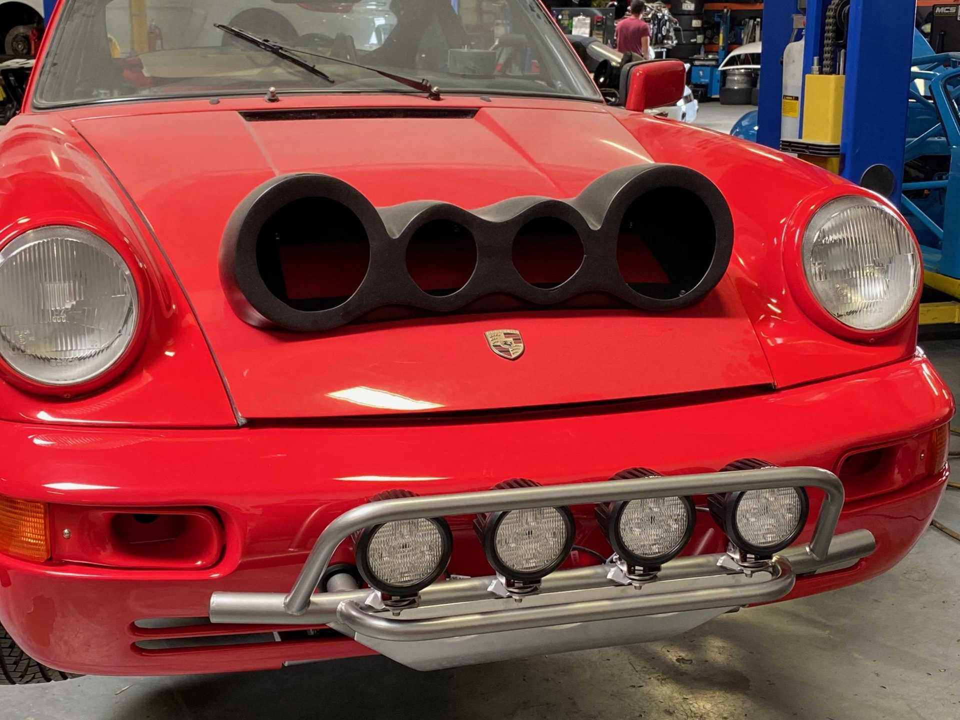 Live Out Your Safari Dreams With This Rally-Spec 1985 Porsche 911