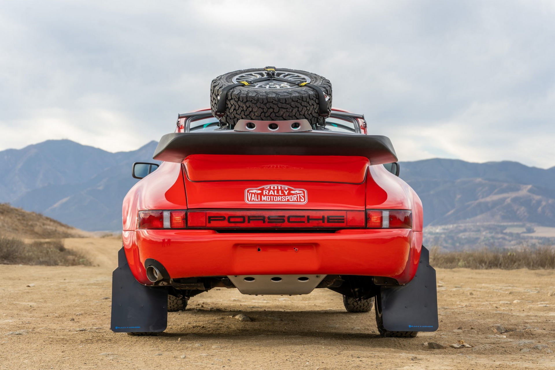 Live Out Your Safari Dreams With This Rally-Spec 1985 Porsche 911