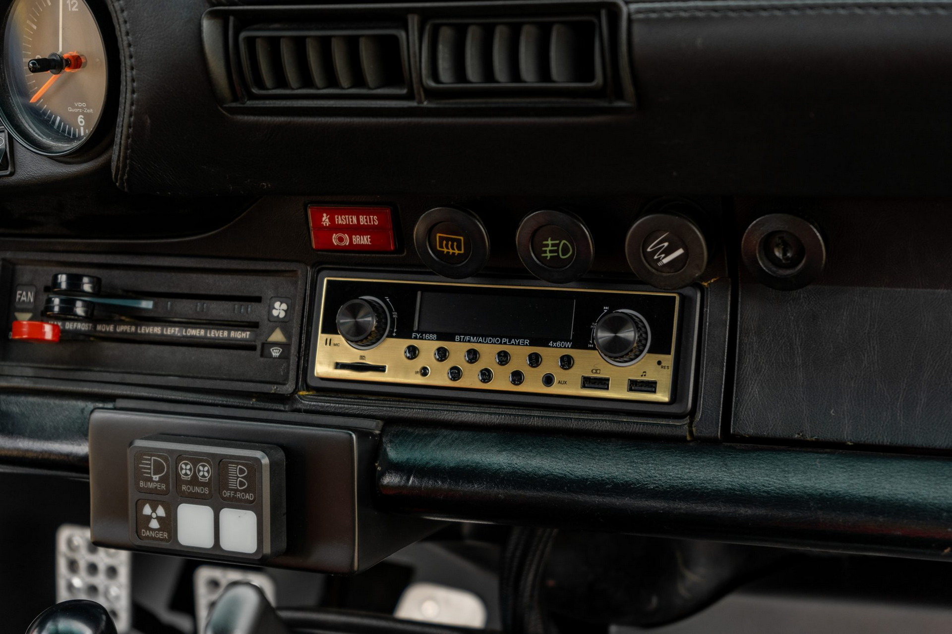 Live Out Your Safari Dreams With This Rally-Spec 1985 Porsche 911