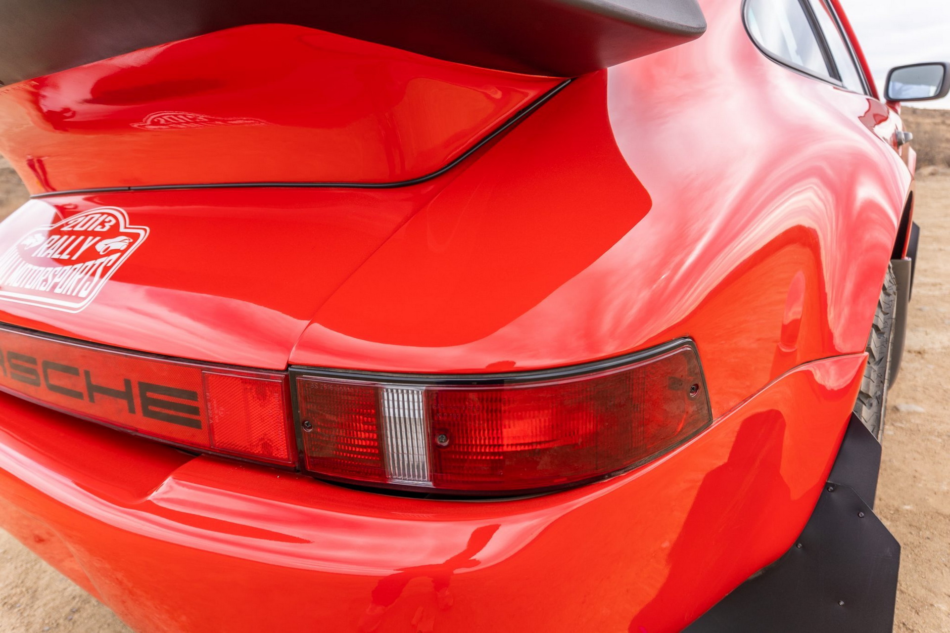 Live Out Your Safari Dreams With This Rally-Spec 1985 Porsche 911