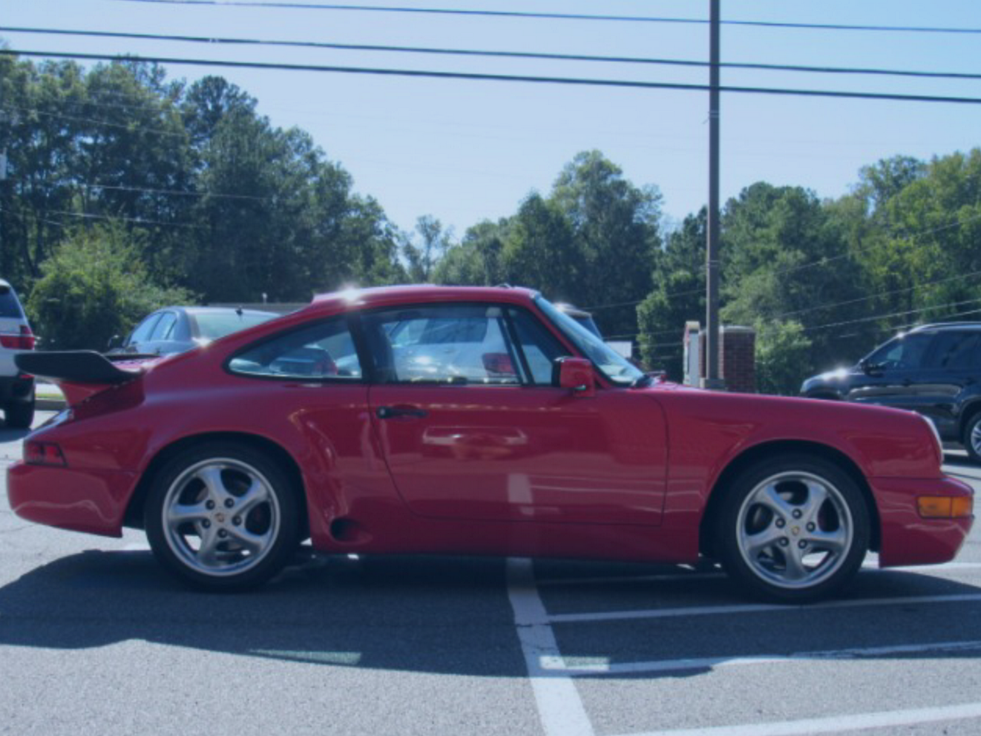 Live Out Your Safari Dreams With This Rally-Spec 1985 Porsche 911