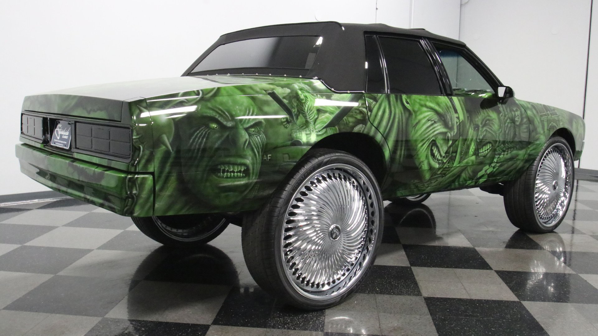 This Customized 1989 Chevrolet Caprice Is a Hulk-Themed Hi-Riser