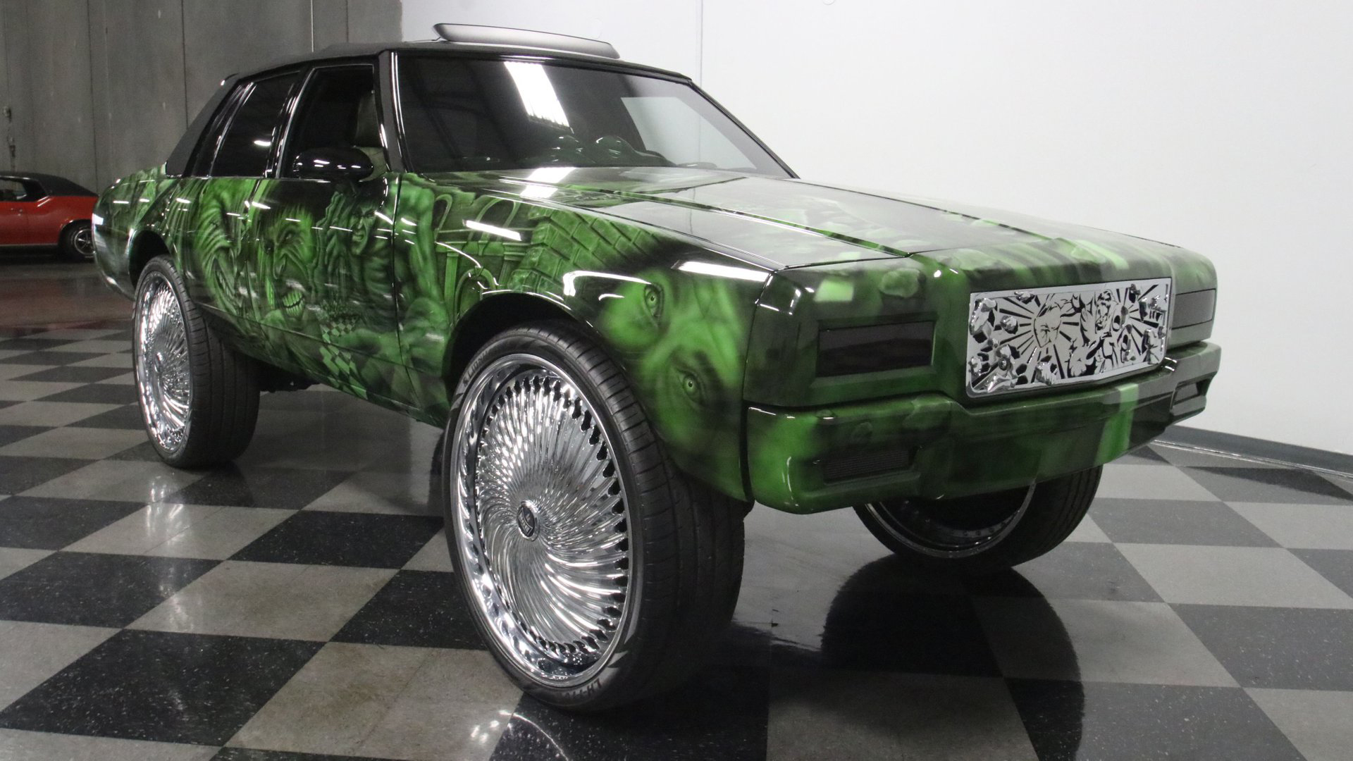 This Customized 1989 Chevrolet Caprice Is a Hulk-Themed Hi-Riser