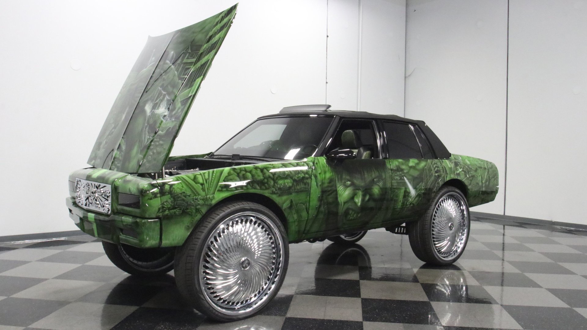 This Customized 1989 Chevrolet Caprice Is a Hulk-Themed Hi-Riser