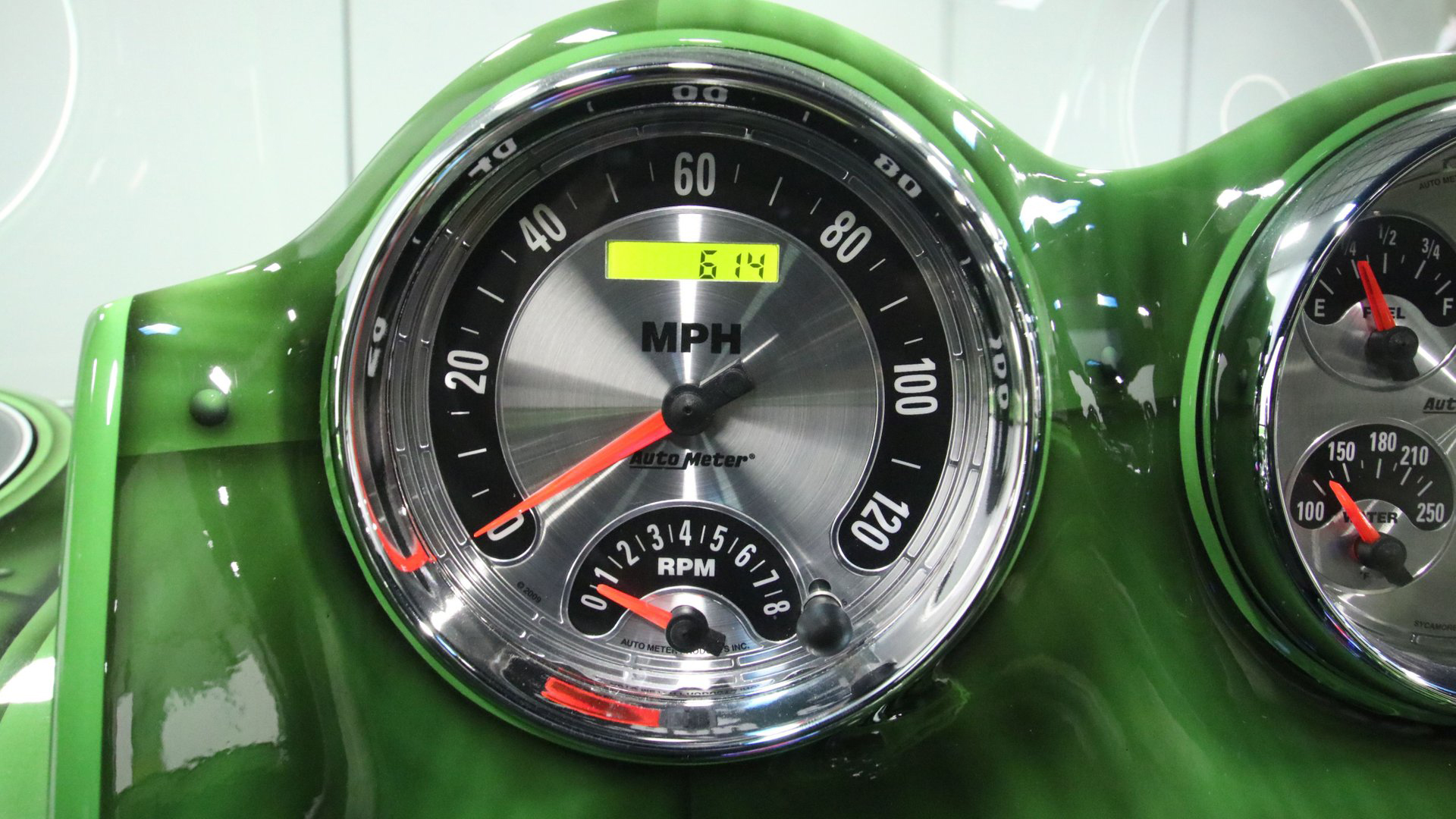 This Customized 1989 Chevrolet Caprice Is a Hulk-Themed Hi-Riser