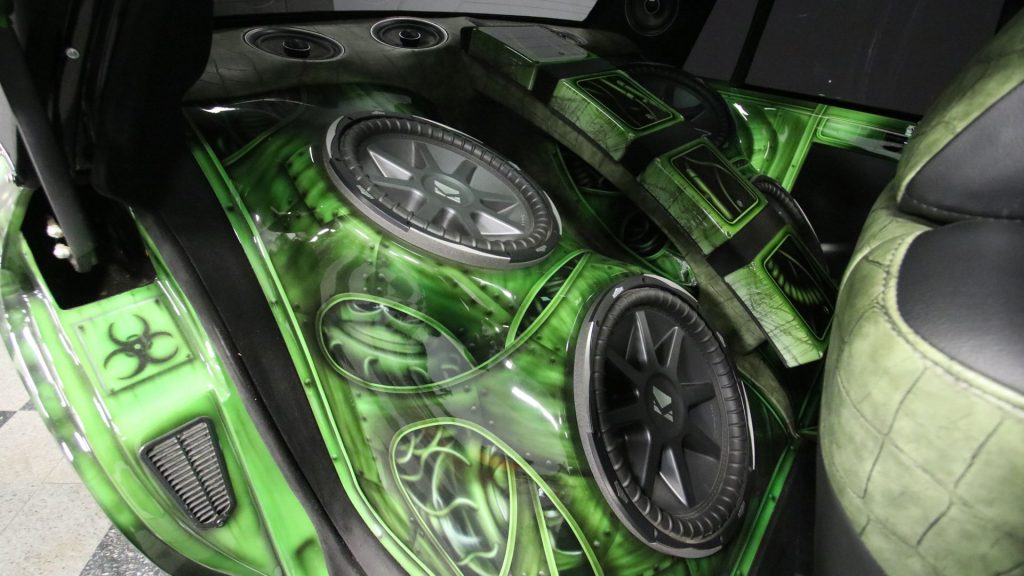 This Customized 1989 Chevrolet Caprice Is a Hulk-Themed Hi-Riser ...