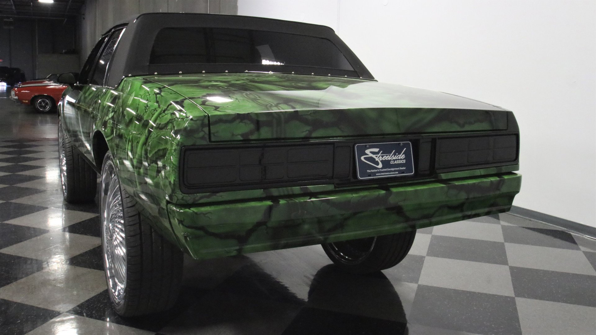 This Customized 1989 Chevrolet Caprice Is a Hulk-Themed Hi-Riser