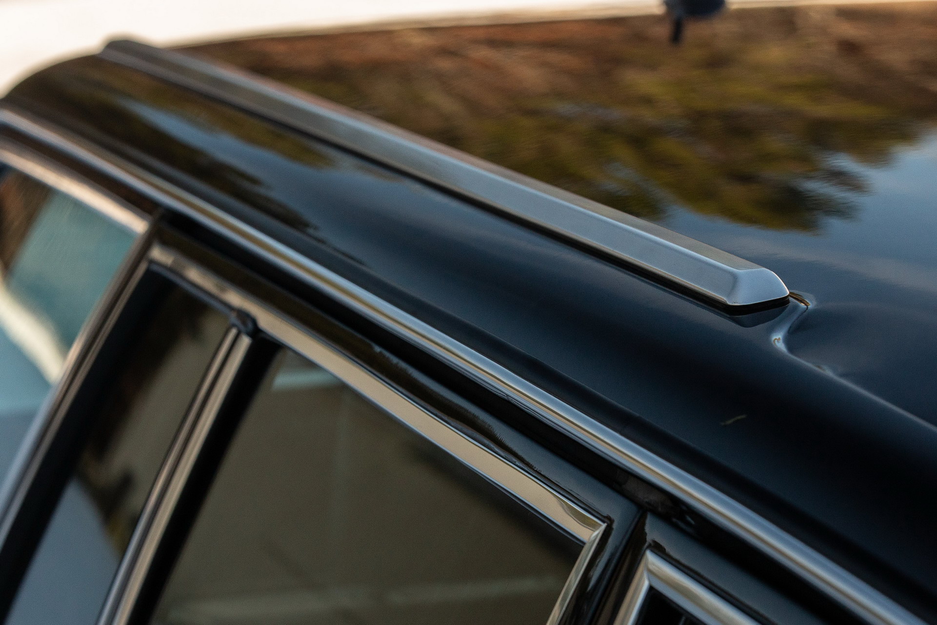 Coachbuilt W126 Mercedes-Benz S-Class Convertible And Wagon Are An Odd Couple