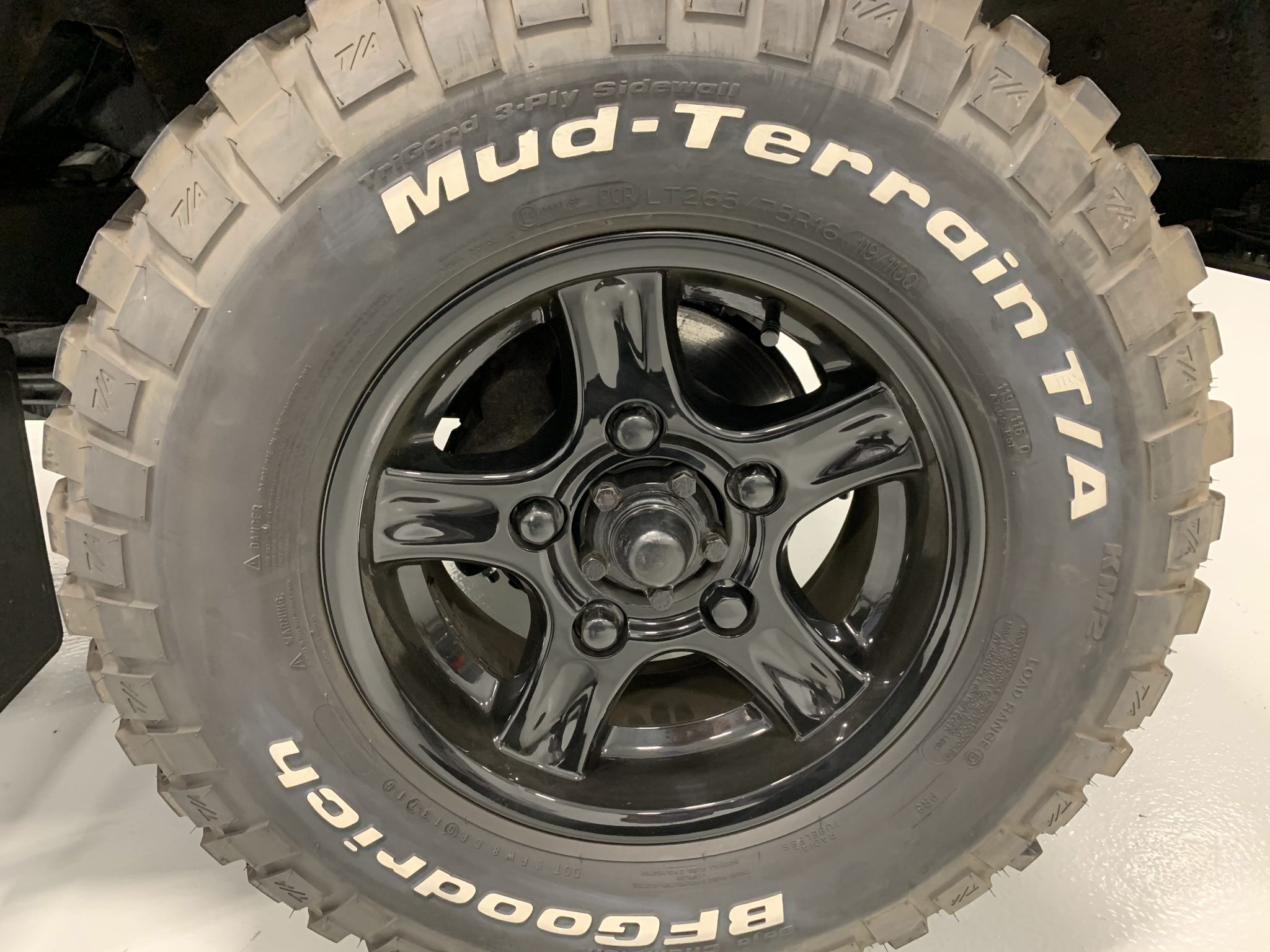 Refurbished 1992 Land Rover Defender Will Cost You More Than A Brand New One