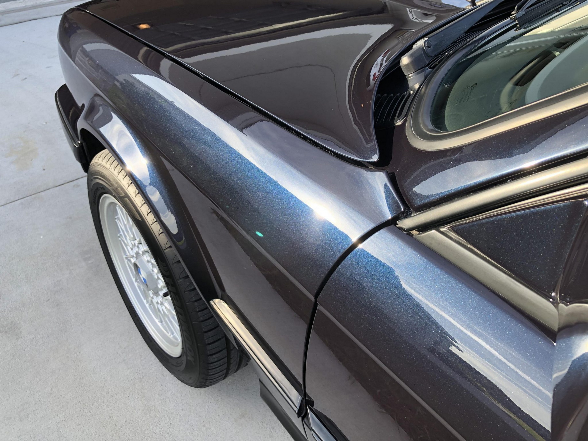 This 5-Speed 1993 BMW 318i Touring Might Be Right Up Your Alley