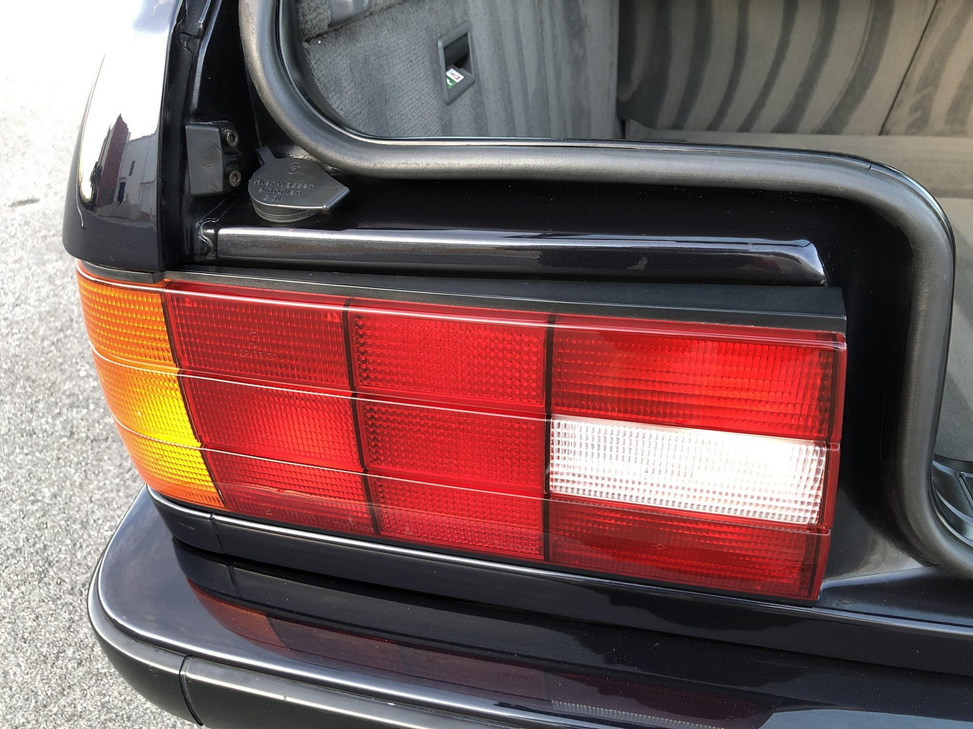 This 5-Speed 1993 BMW 318i Touring Might Be Right Up Your Alley