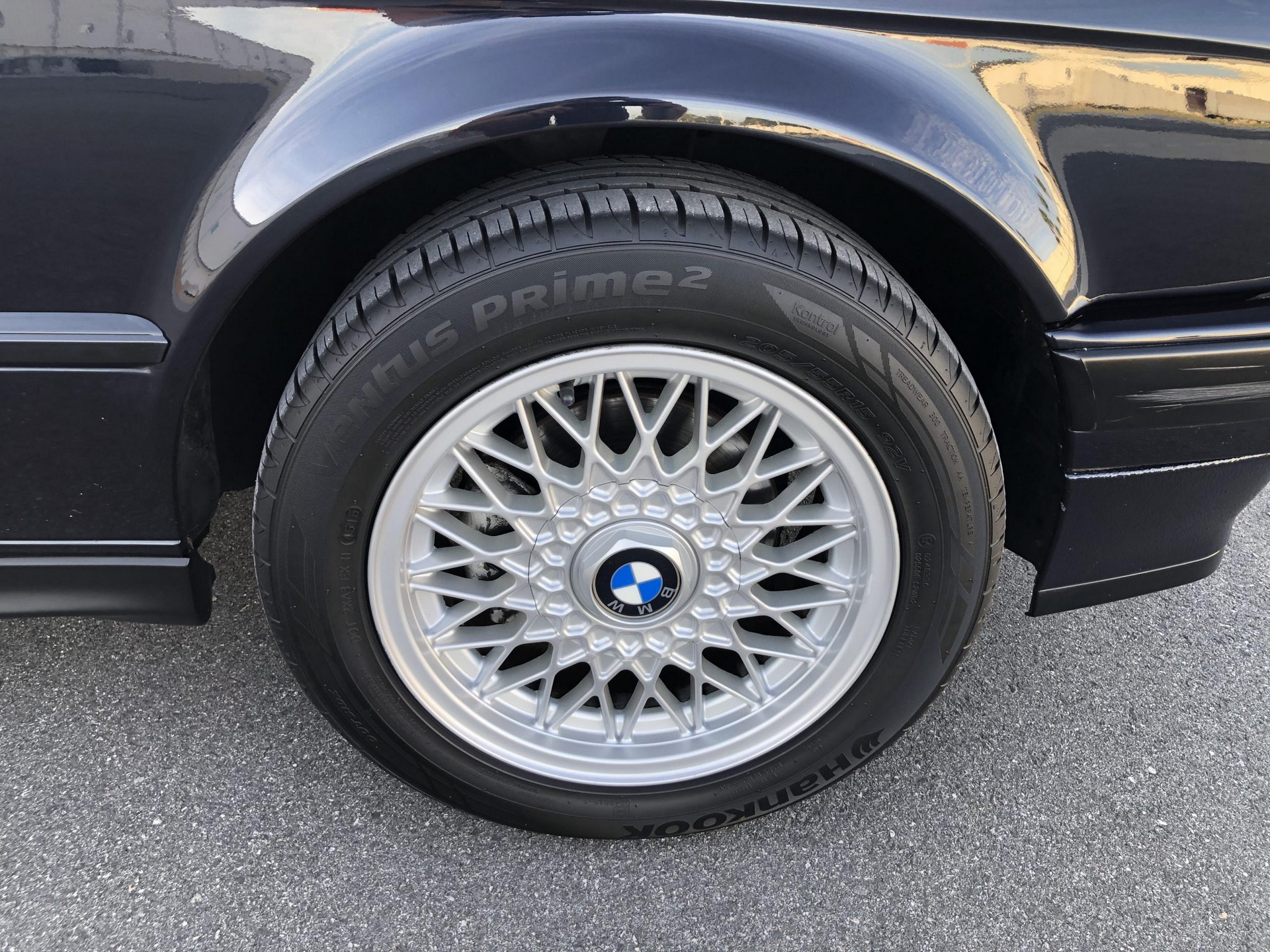 This 5-Speed 1993 BMW 318i Touring Might Be Right Up Your Alley