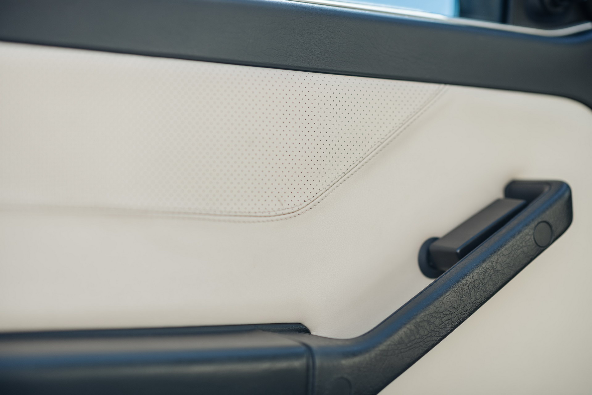 1995 Delta HF Integrale Evoluzione II Celebrates Lancia’s Ultimate Rally Car