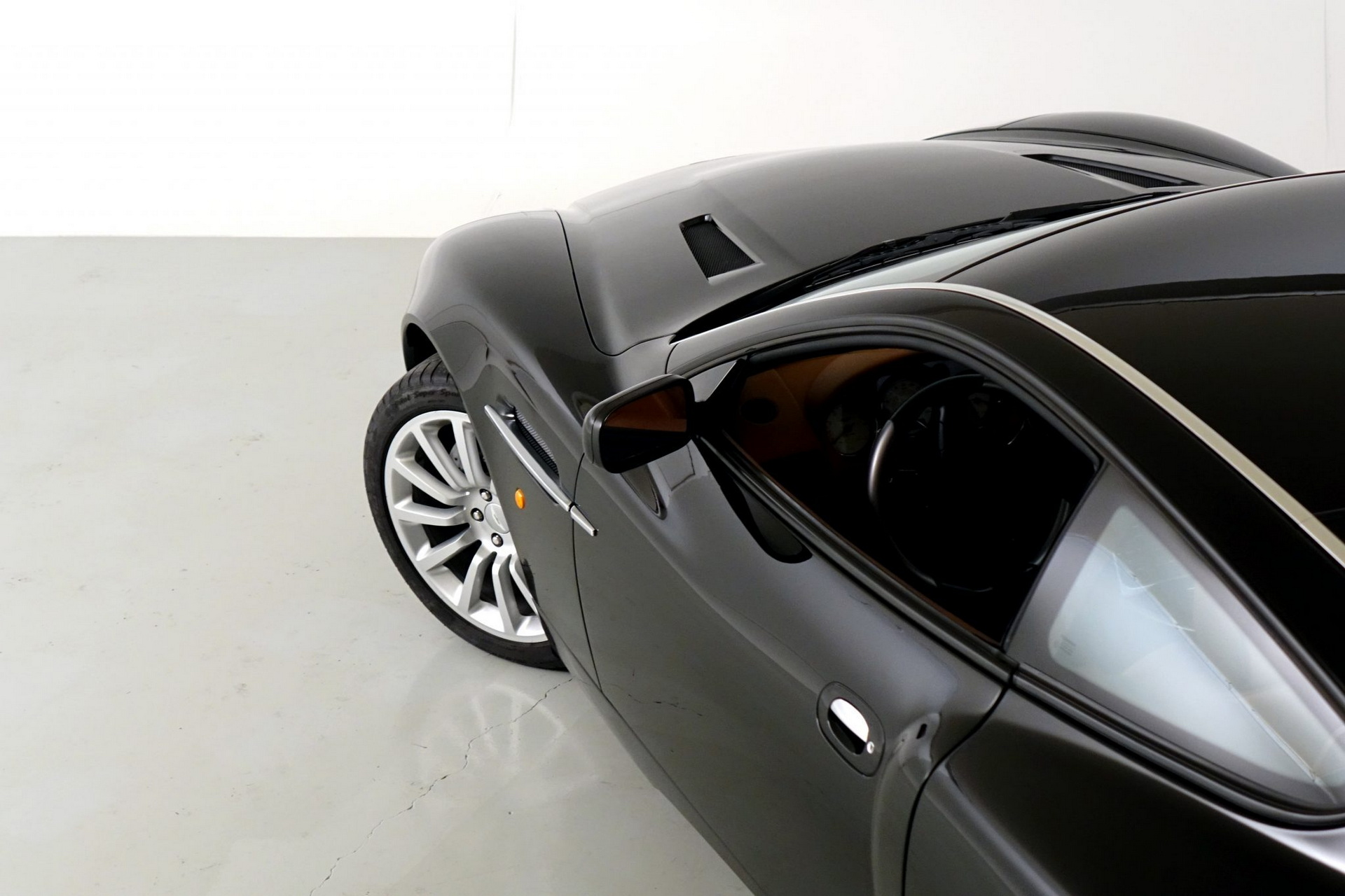 This 5,000 Mile V12 Vanquish Could Be Yours (And It’s Still A Bit Of A Bargain)