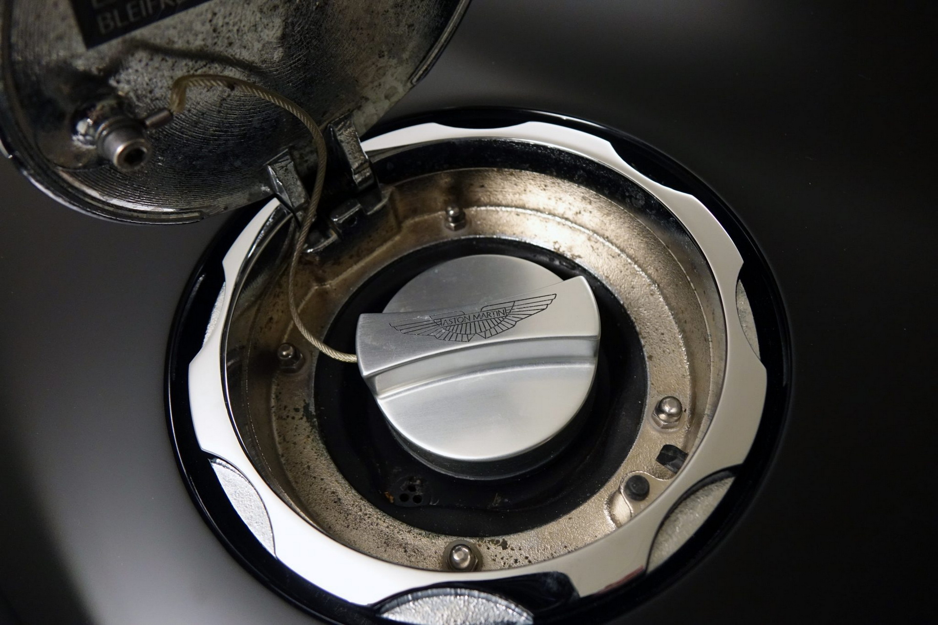 This 5,000 Mile V12 Vanquish Could Be Yours (And It’s Still A Bit Of A Bargain)