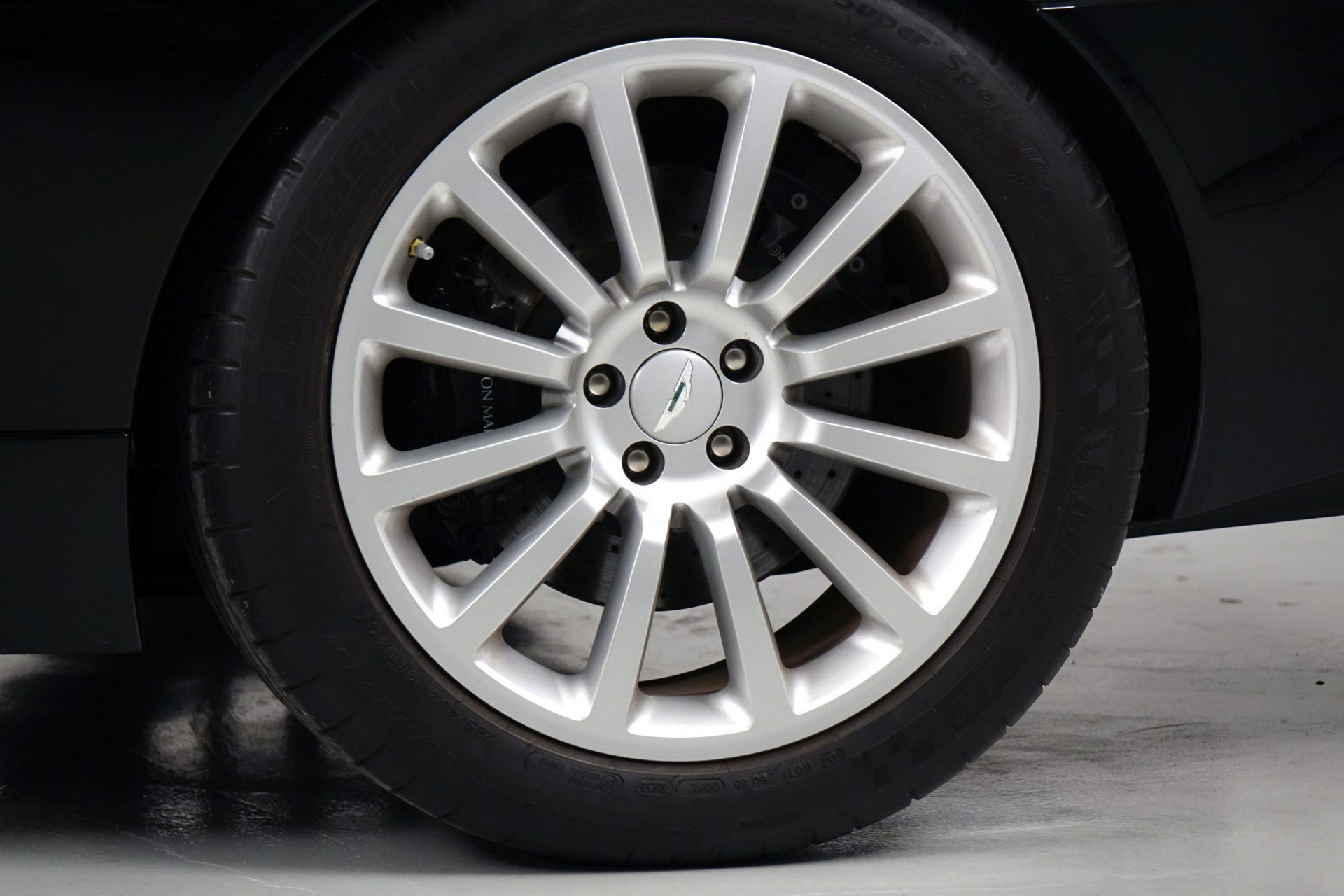 This 5,000 Mile V12 Vanquish Could Be Yours (And It’s Still A Bit Of A Bargain)