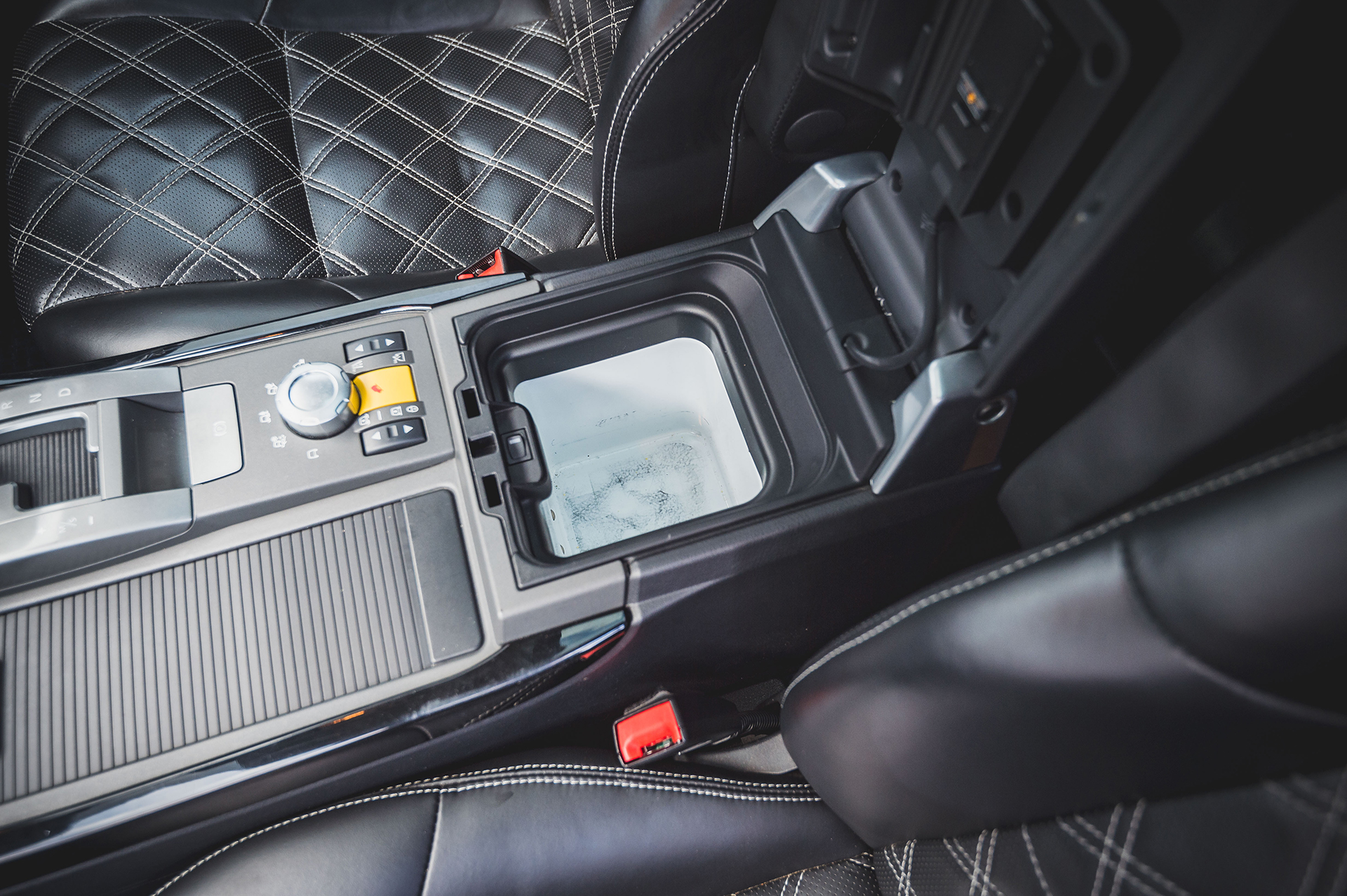 Someone Nabbed An Ex-David Beckham Kahn Design Range Rover Sport For £15,500