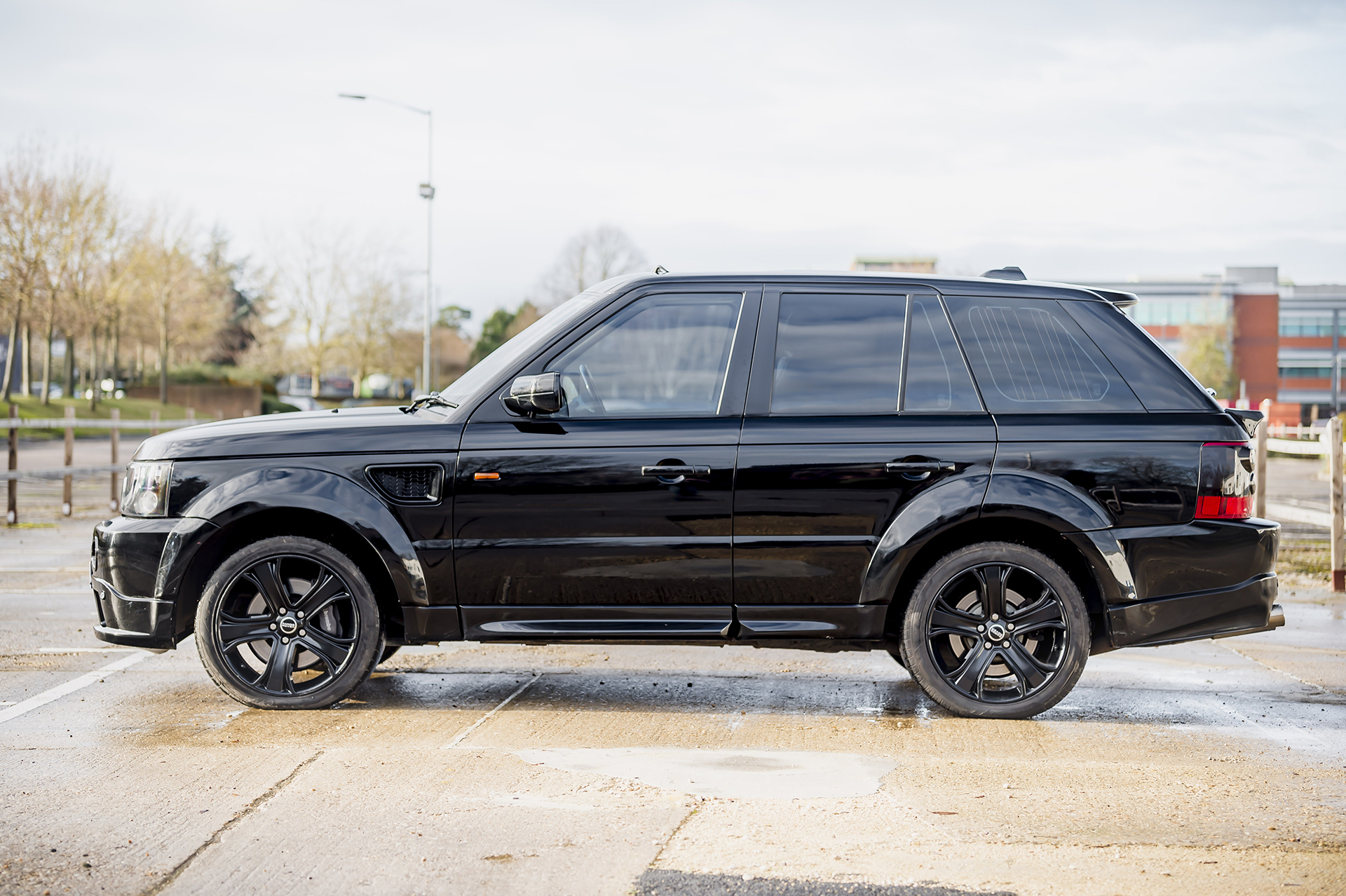 Someone Nabbed An Ex-David Beckham Kahn Design Range Rover Sport For £15,500