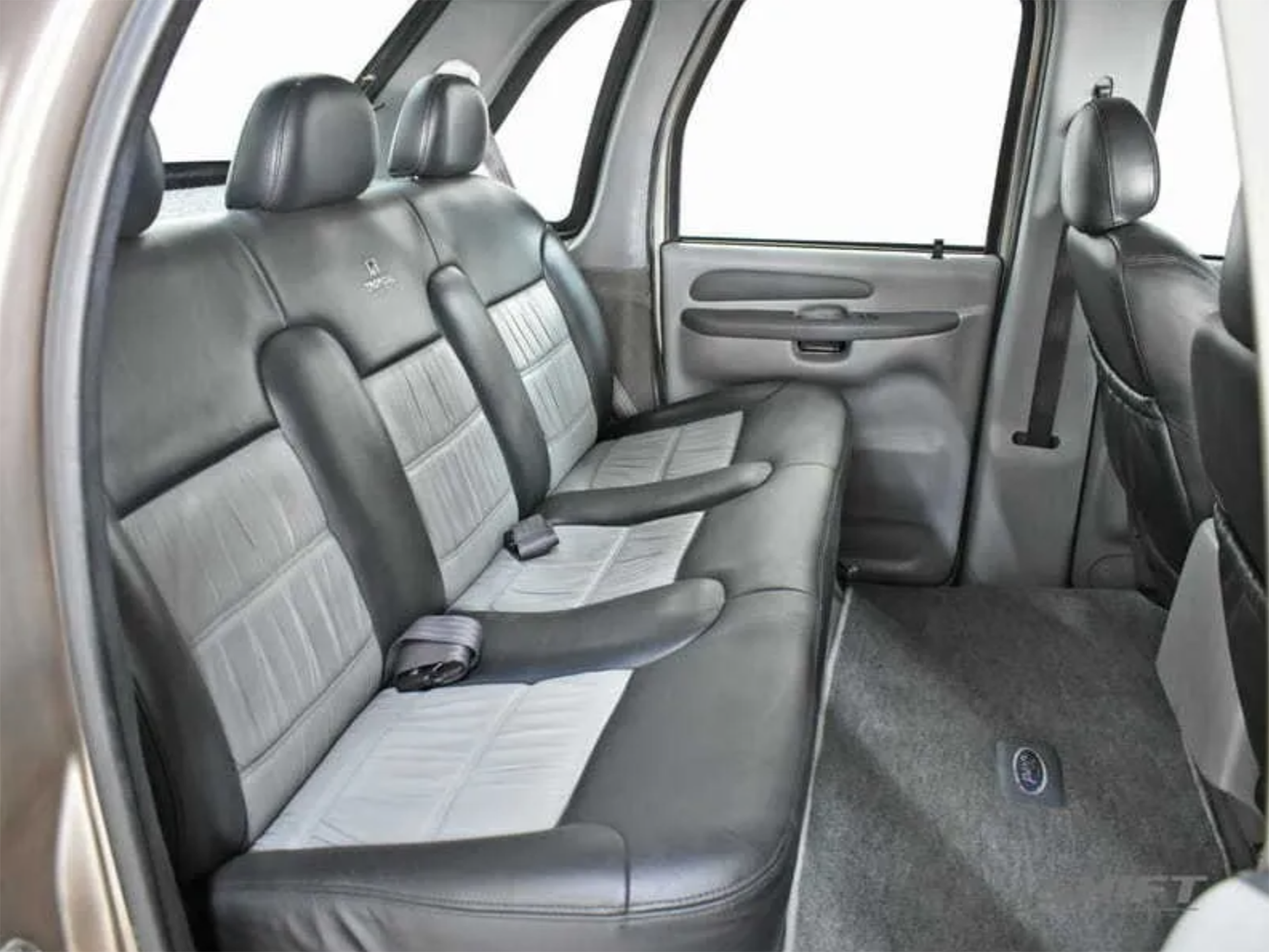 Tropical Cabines’ Ford F250 Super Duty Sedan Is The Brazilian Equivalent Of The Aznom Palladium