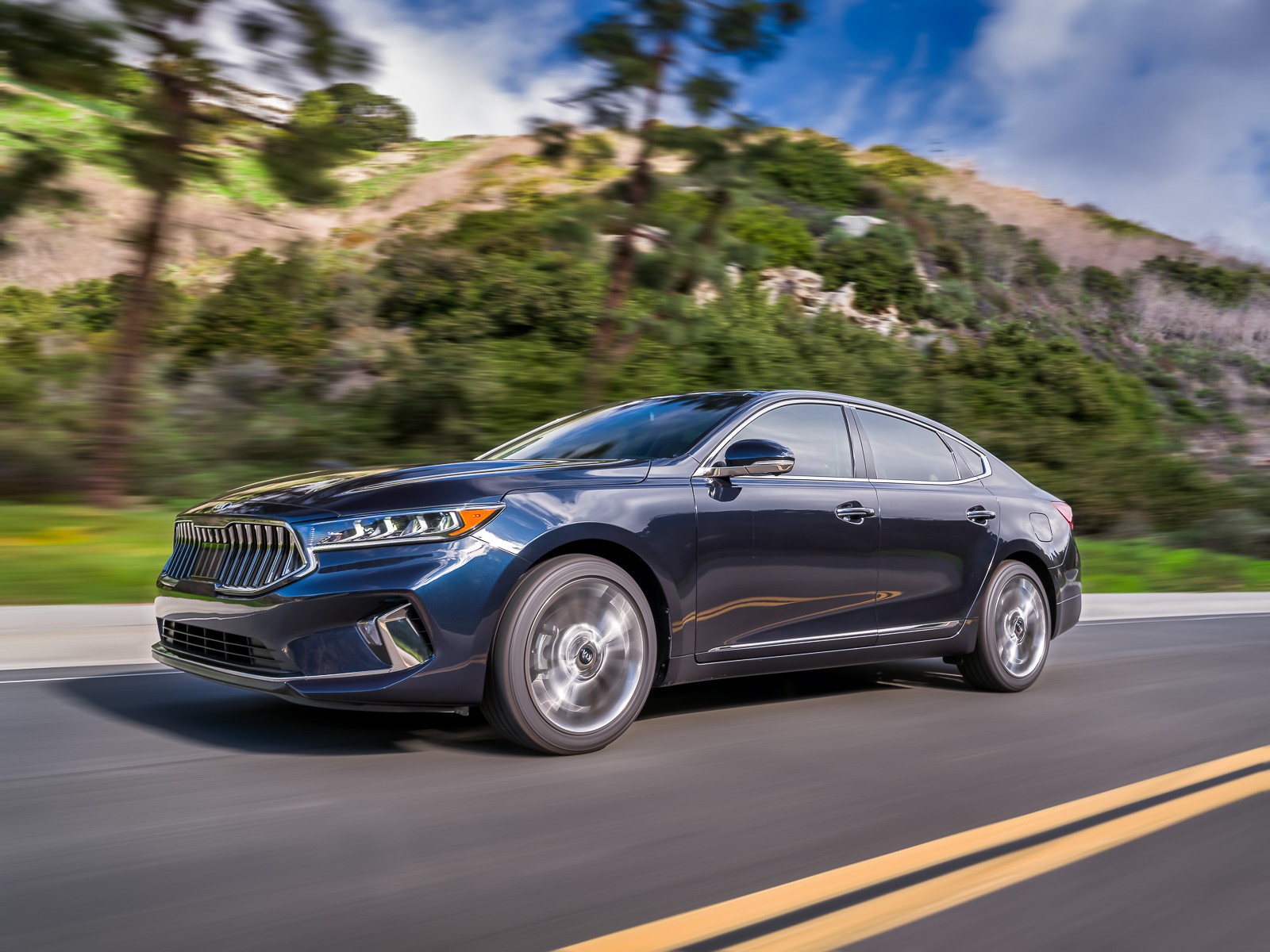 Kia Is Dropping The Cadenza And K900 In The United States