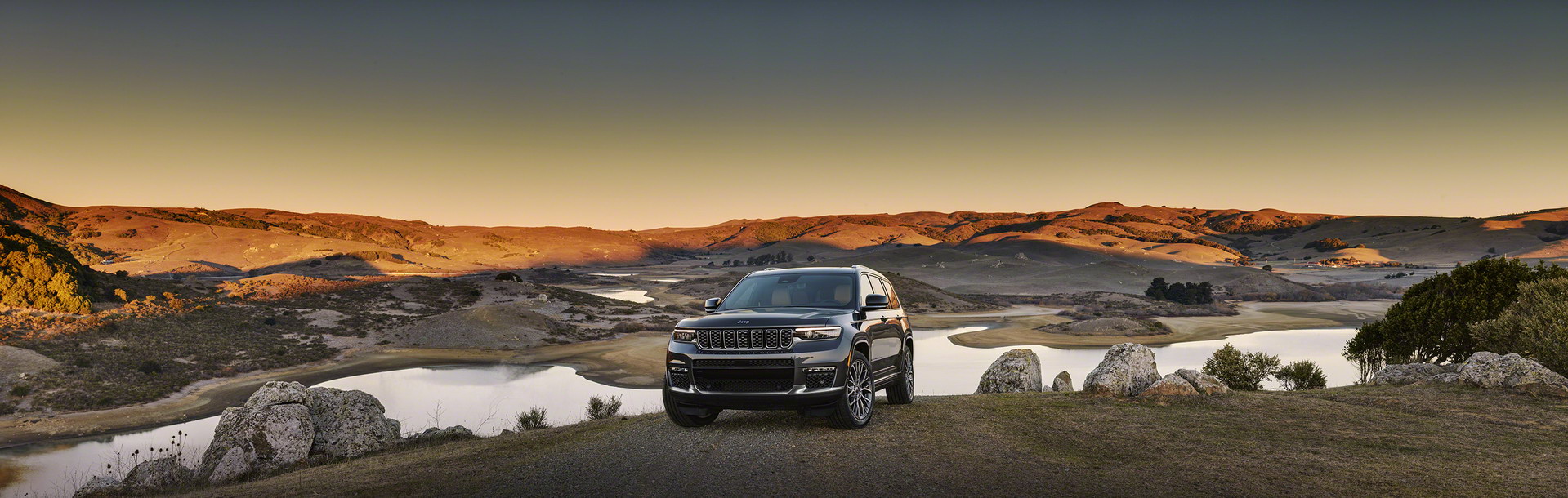 2021 Jeep Grand Cherokee L Debuts With 3-Rows Of Seats, Striking Looks And Added Luxury
