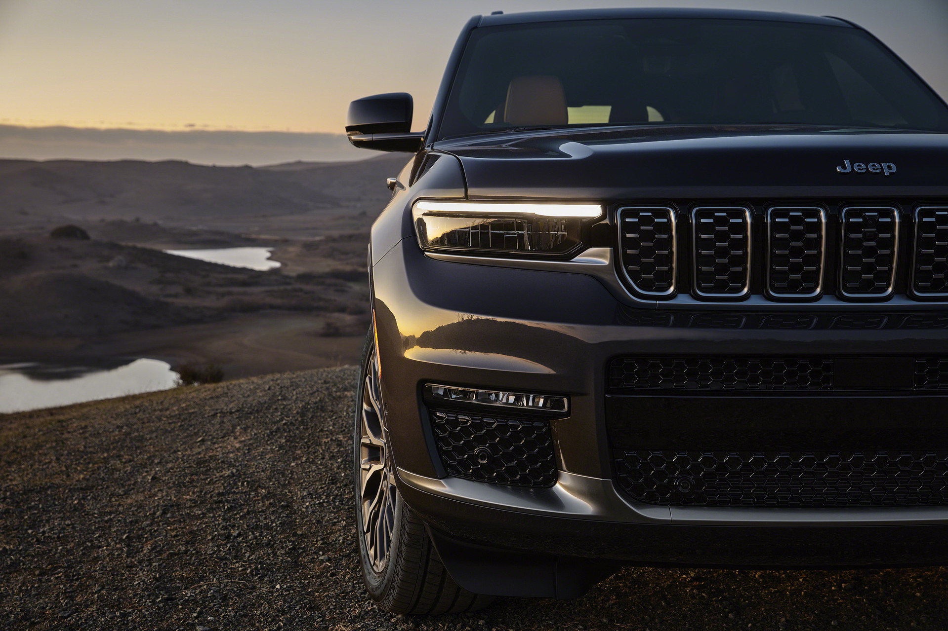 2021 Jeep Grand Cherokee L Debuts With 3-Rows Of Seats, Striking Looks And Added Luxury