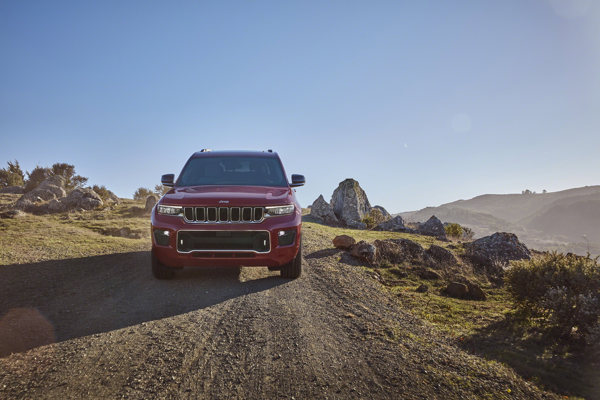 2021 Jeep Grand Cherokee L Debuts With 3-Rows Of Seats, Striking Looks And Added Luxury