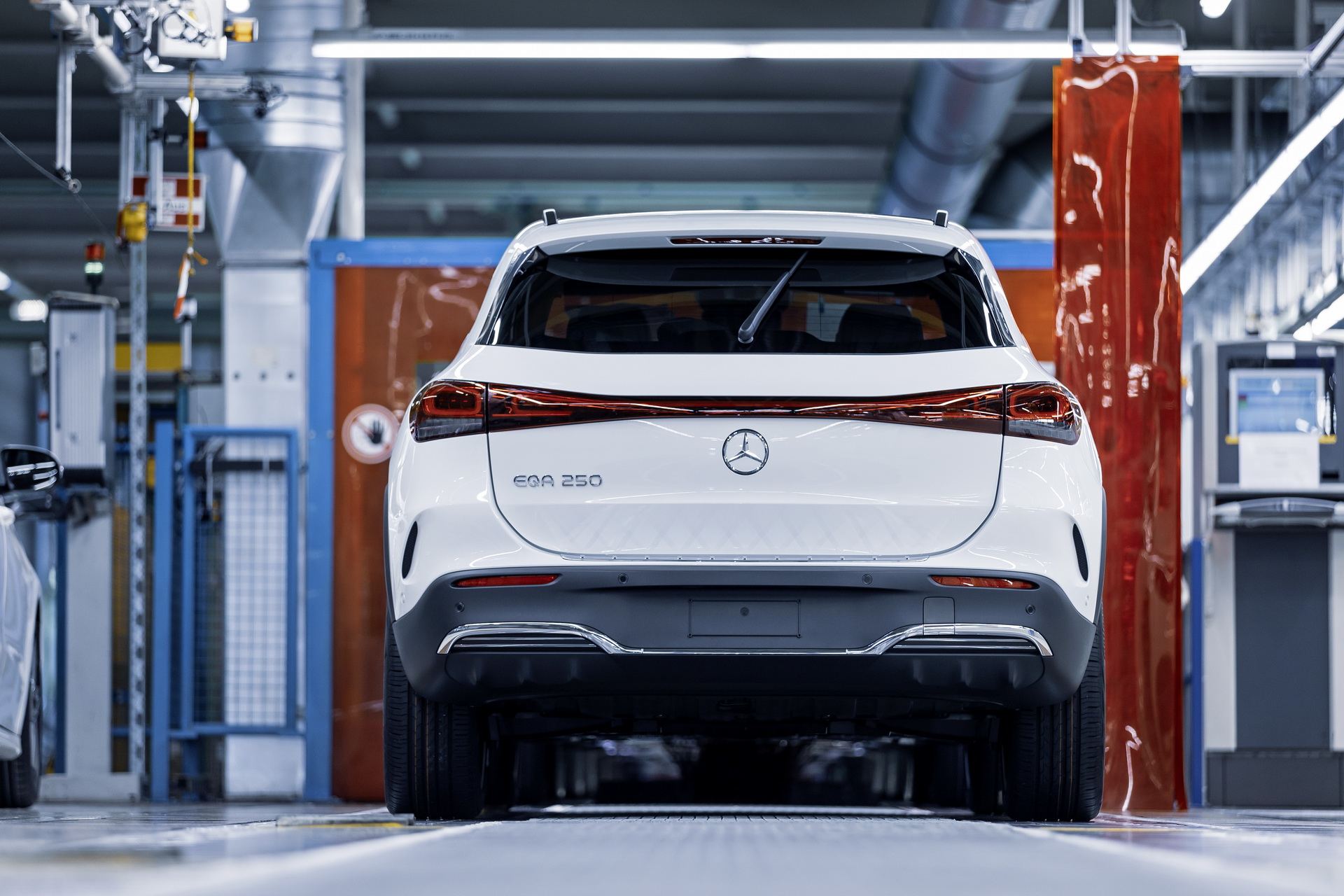 2021 Mercedes EQA Revealed As The Brand’s Smallest, Most Affordable EV