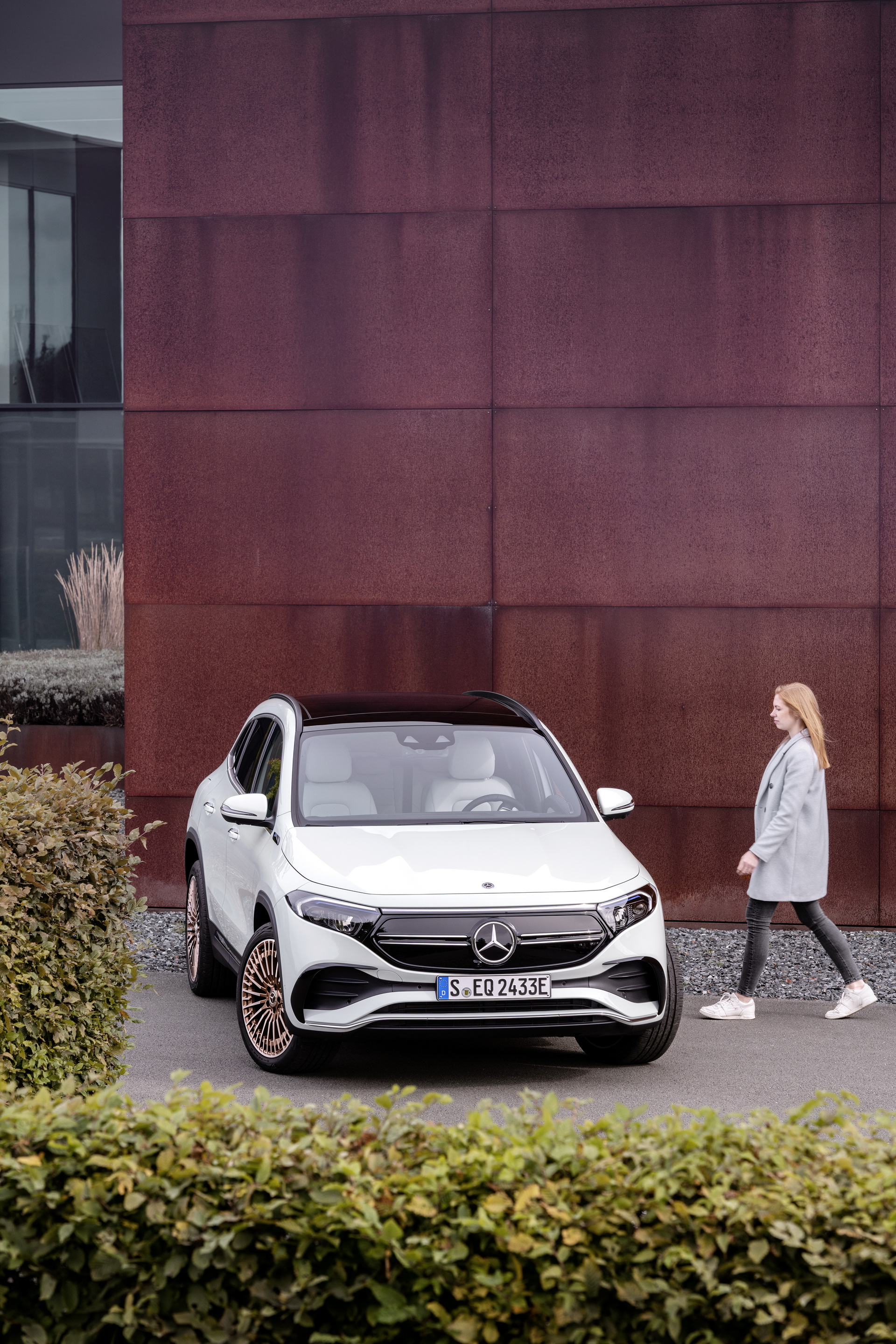 2021 Mercedes EQA Revealed As The Brand’s Smallest, Most Affordable EV