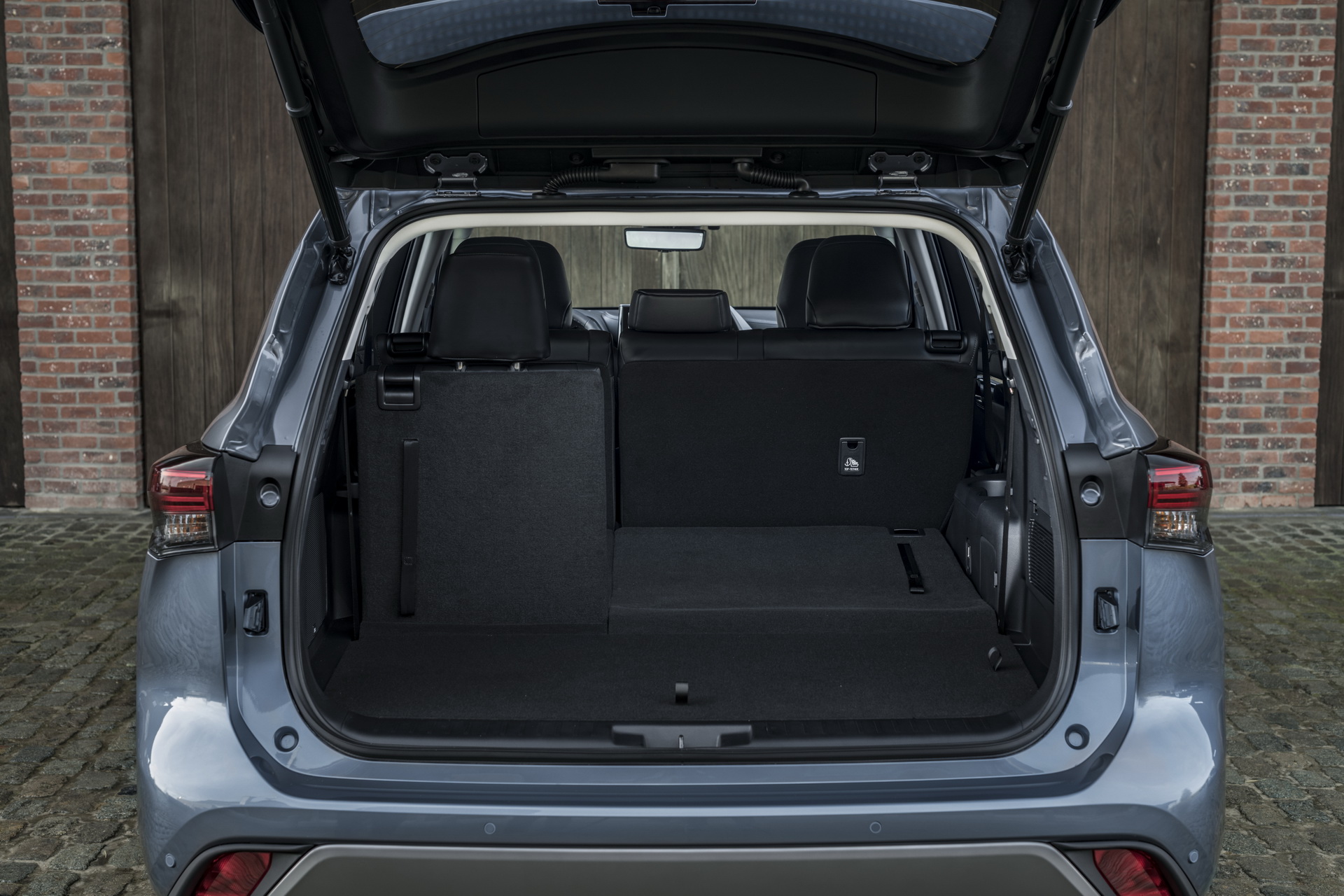 2021 Toyota Highlander Arrives In Europe For The First Time