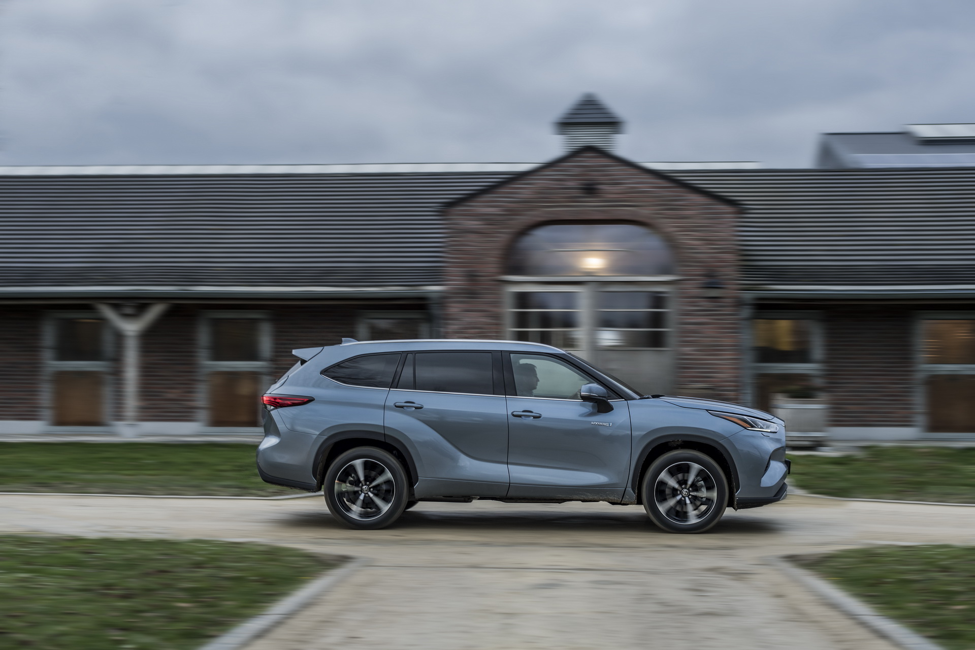 2021 Toyota Highlander Arrives In Europe For The First Time