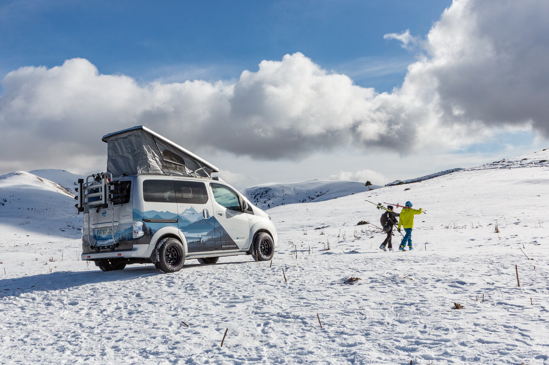 Nissan Turns The e-NV200 EV Into An Outdoors Office